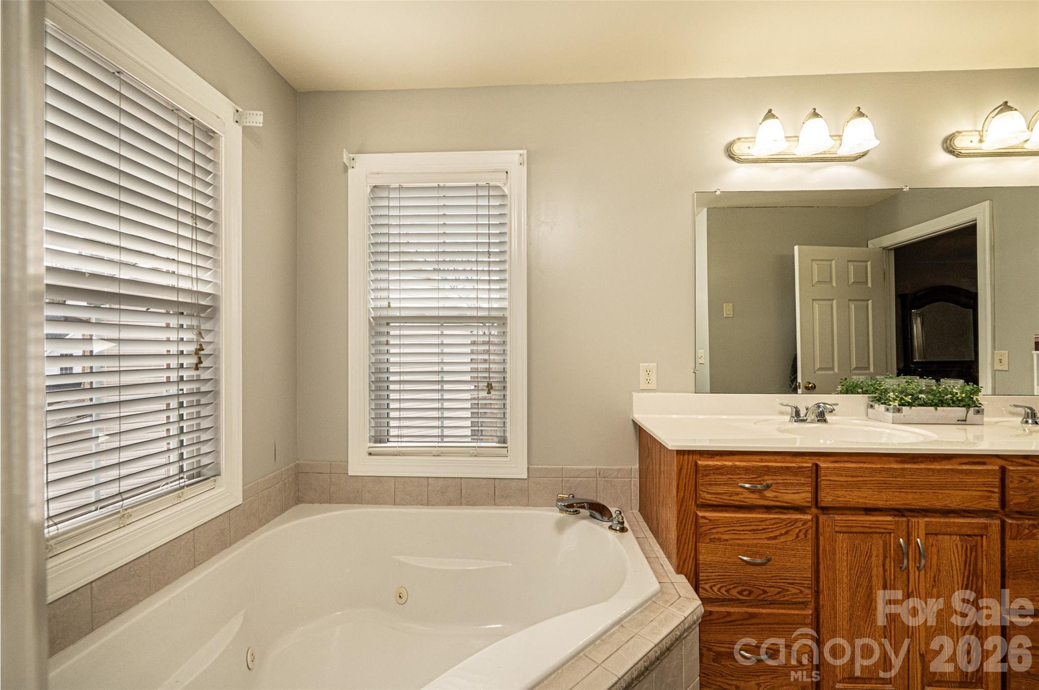 2640 Ironwood Drive — Hickory