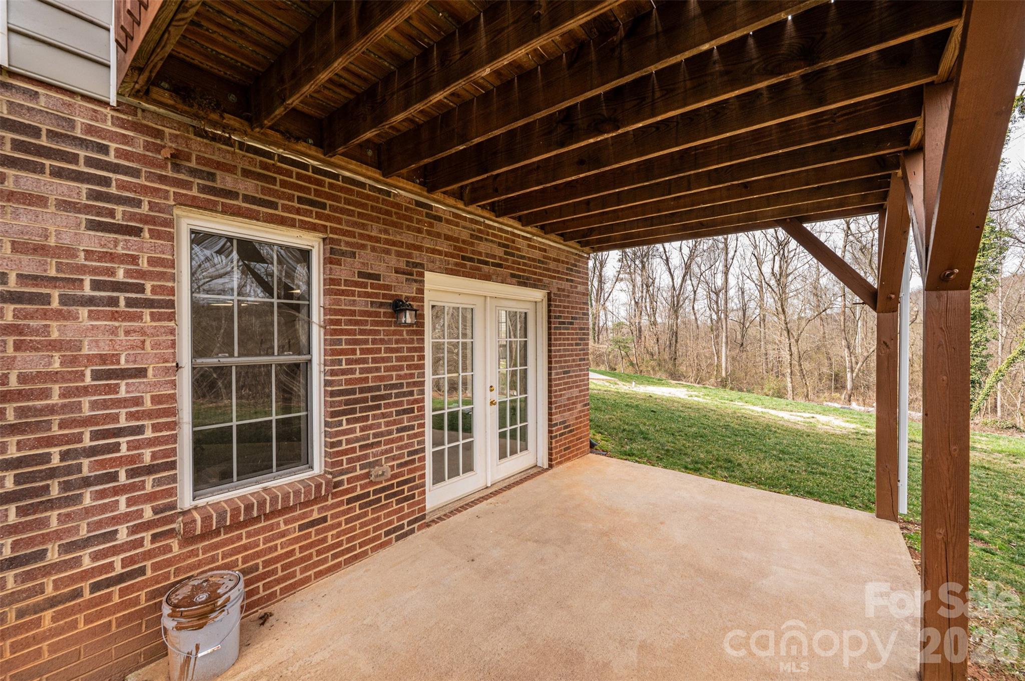 2640 Ironwood Drive — Hickory