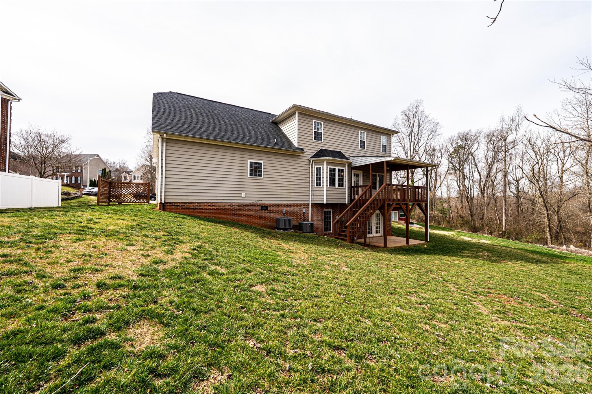 2640 Ironwood Drive — Hickory