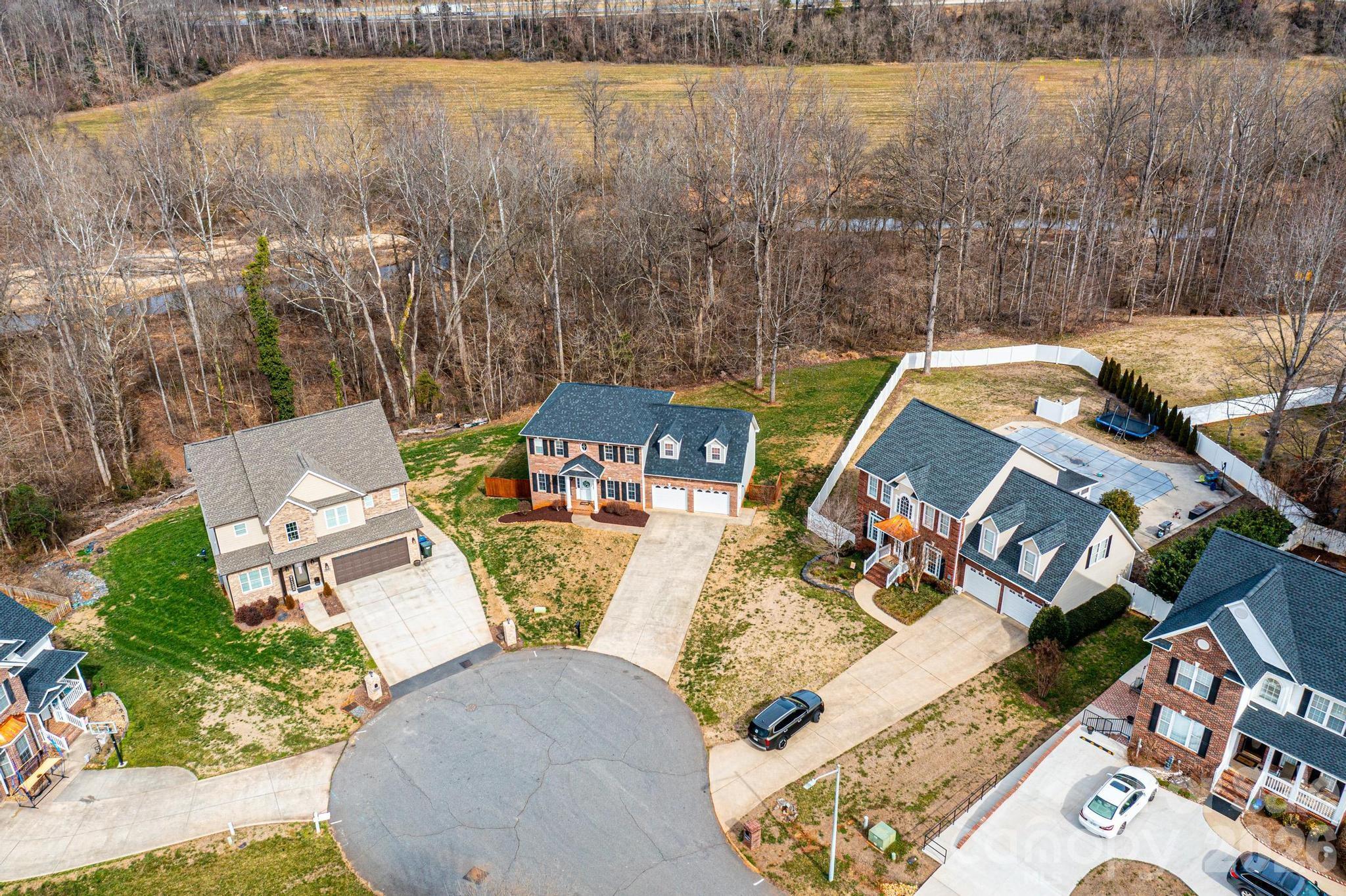 2640 Ironwood Drive — Hickory