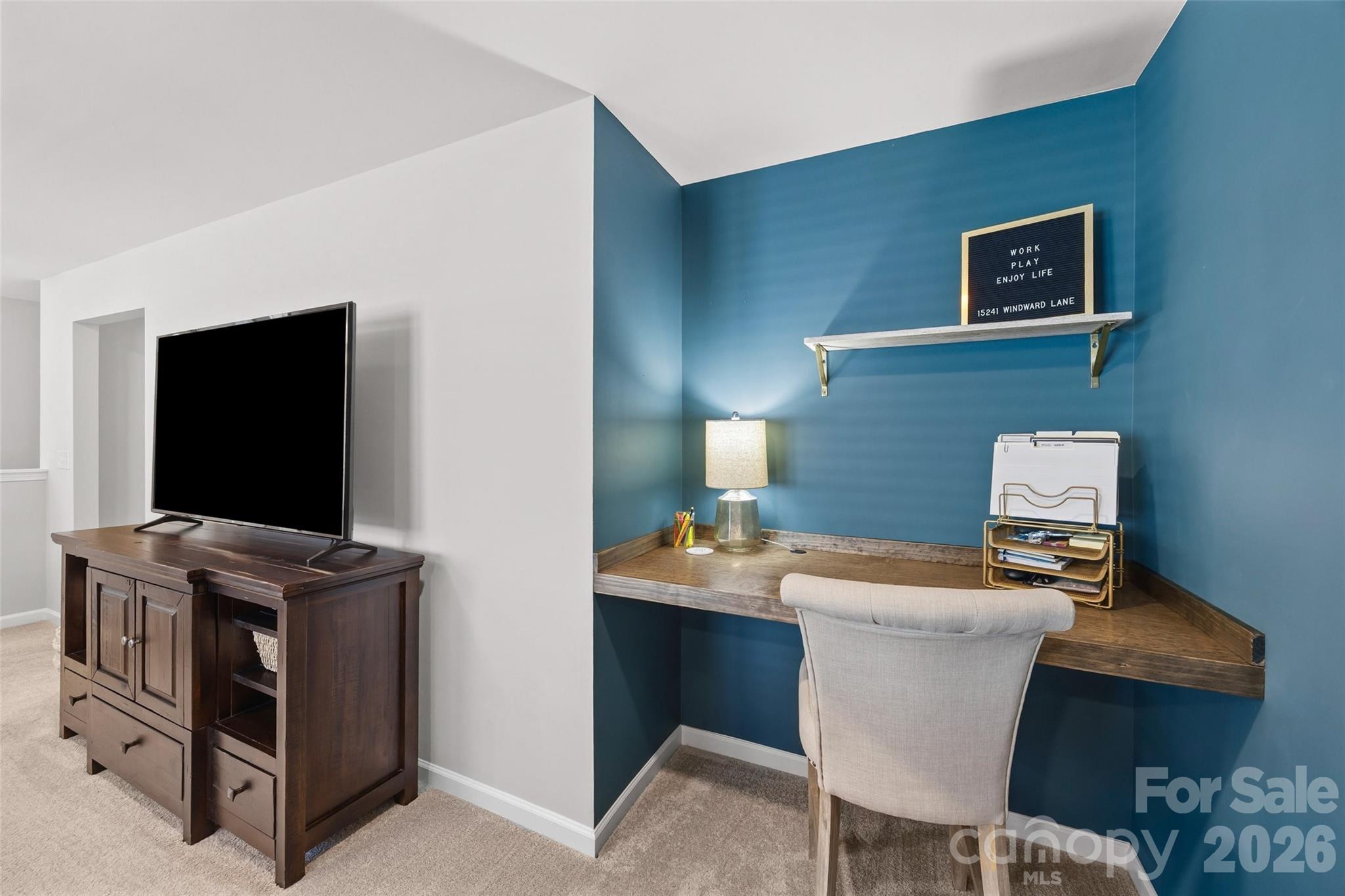 15241 Windward Lane — Lancaster