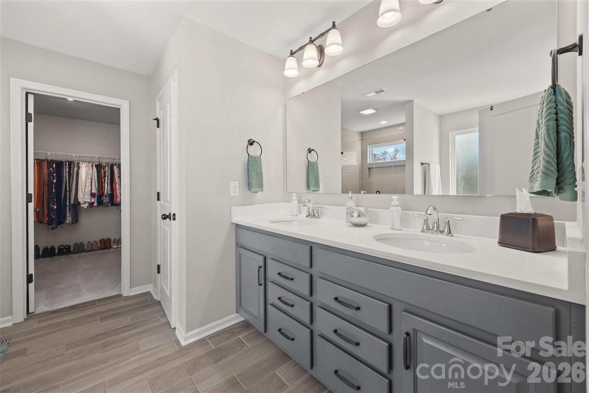 15241 Windward Lane — Lancaster