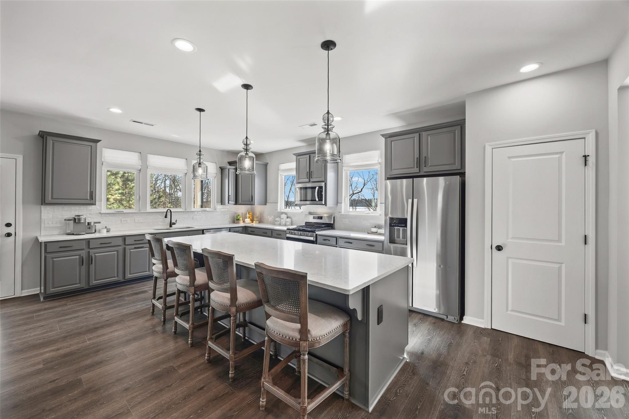 15241 Windward Lane — Lancaster