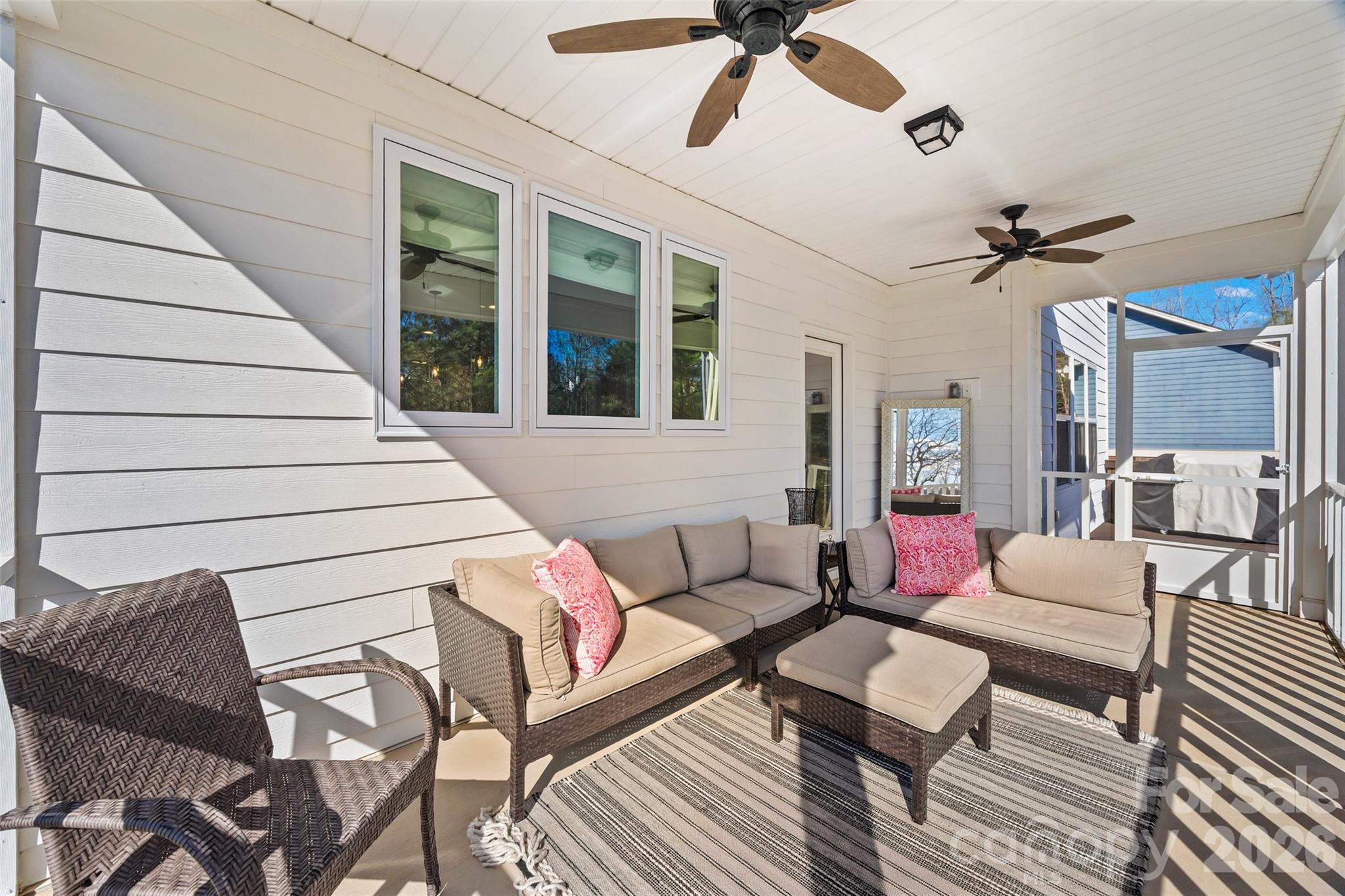 15241 Windward Lane — Lancaster