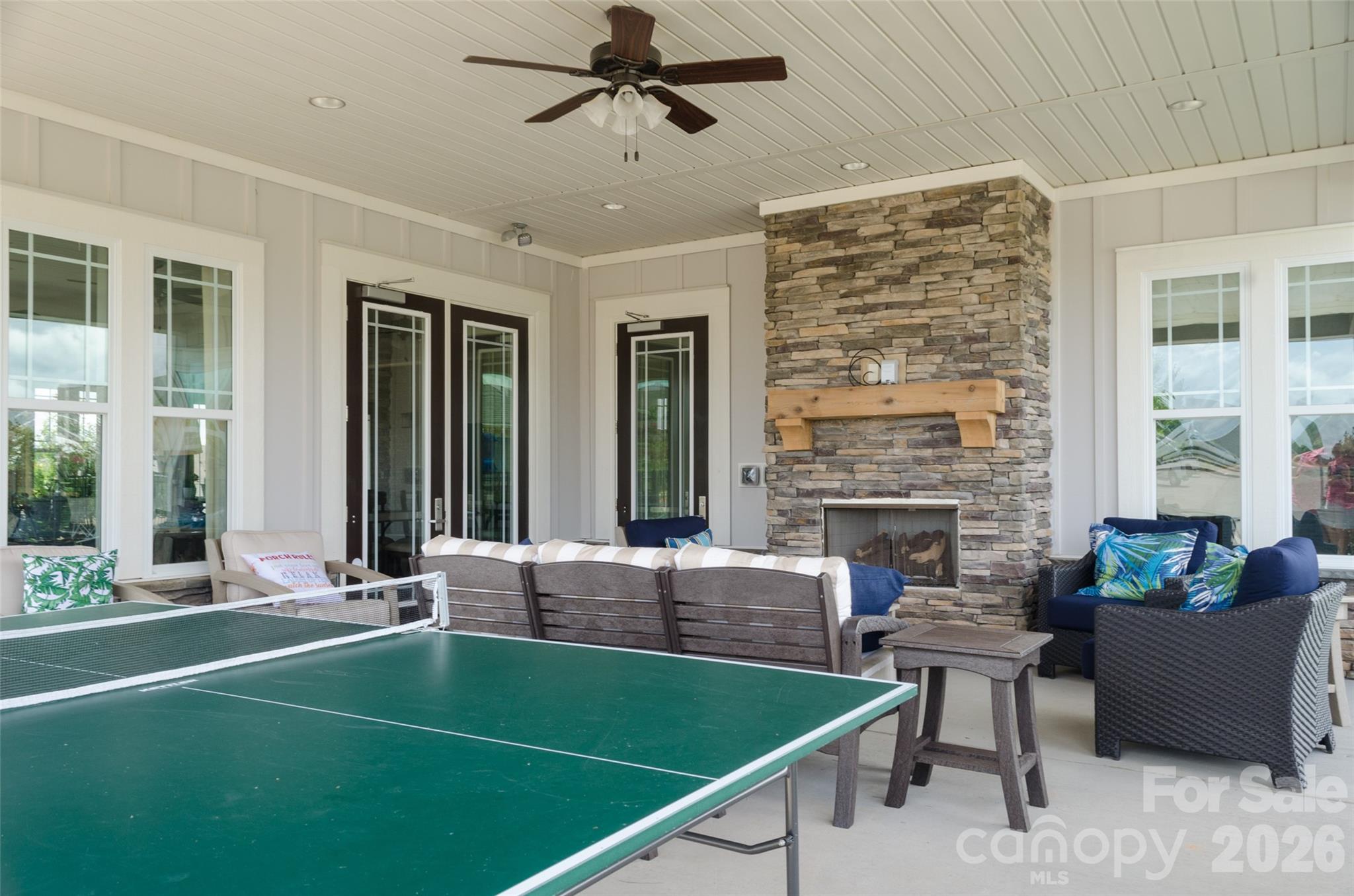 15241 Windward Lane — Lancaster