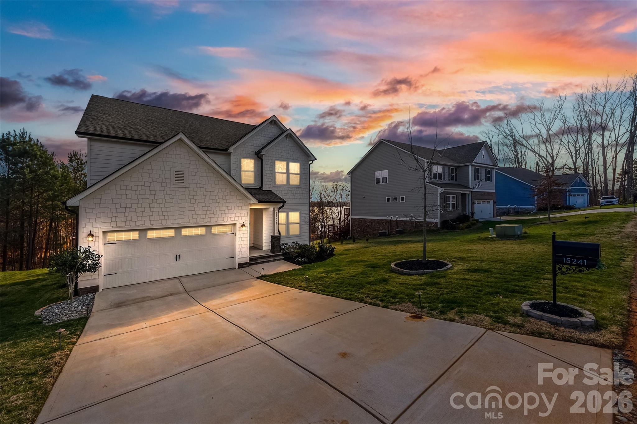 15241 Windward Lane — Lancaster