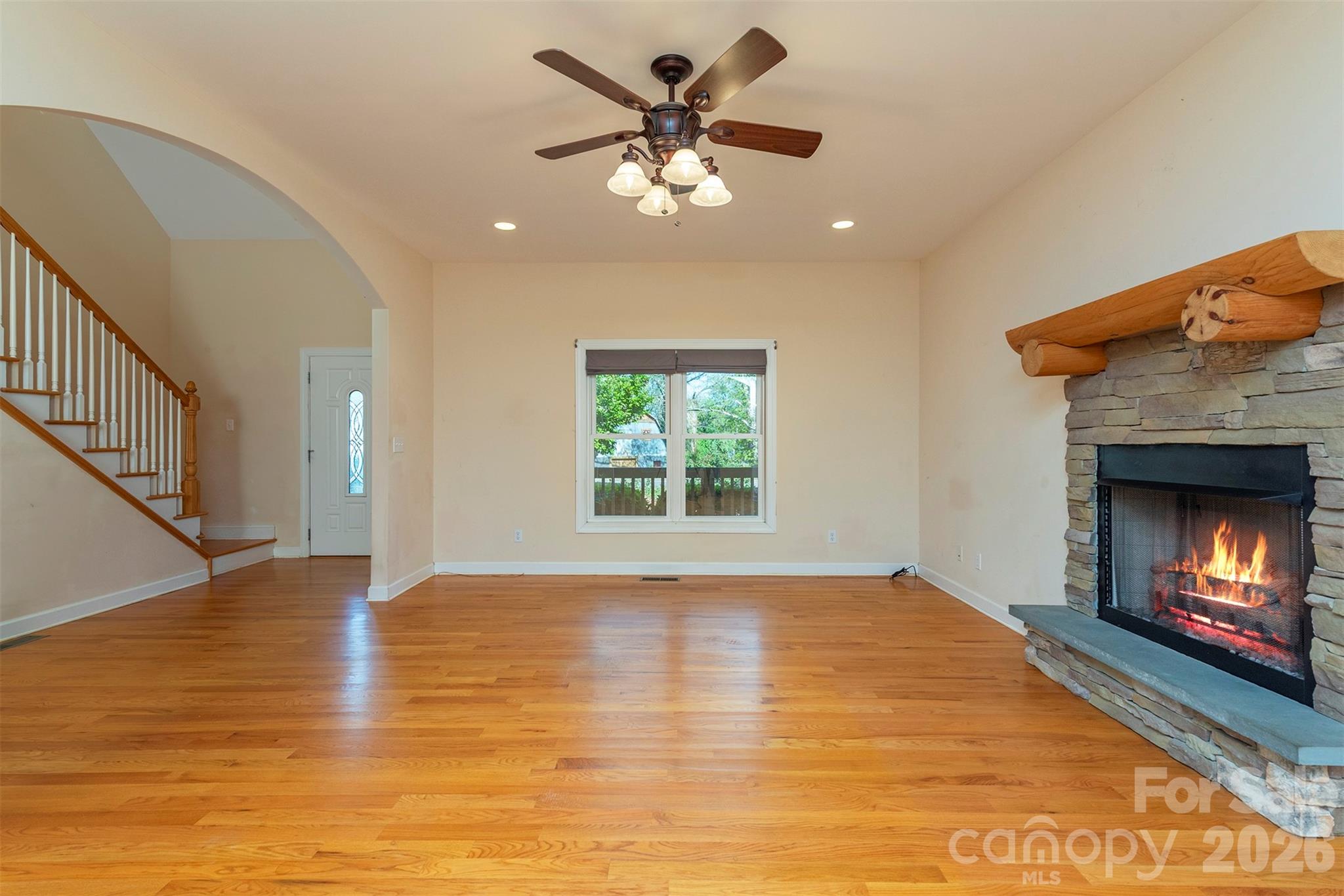 75 Noble Road — Fairview