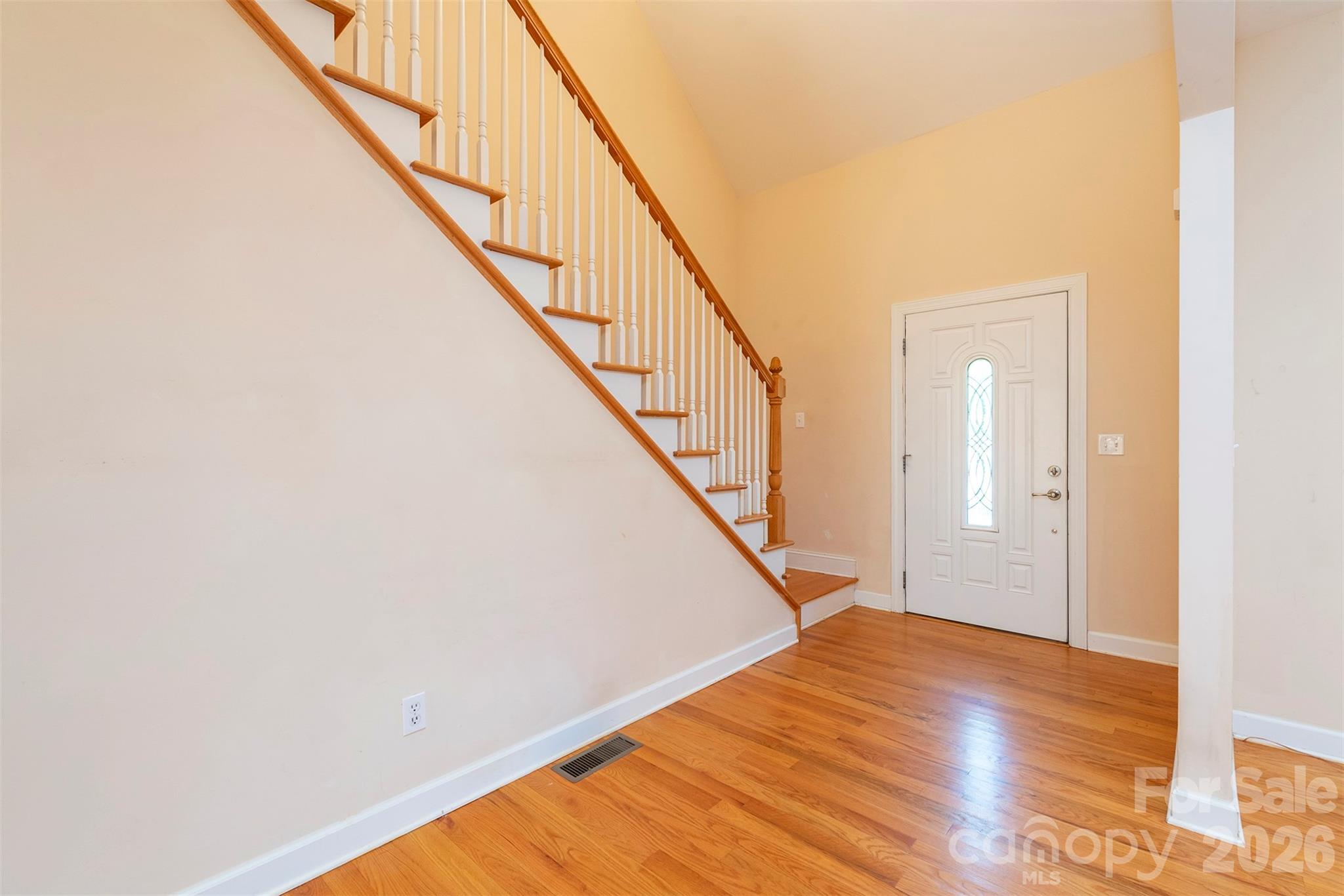 75 Noble Road — Fairview