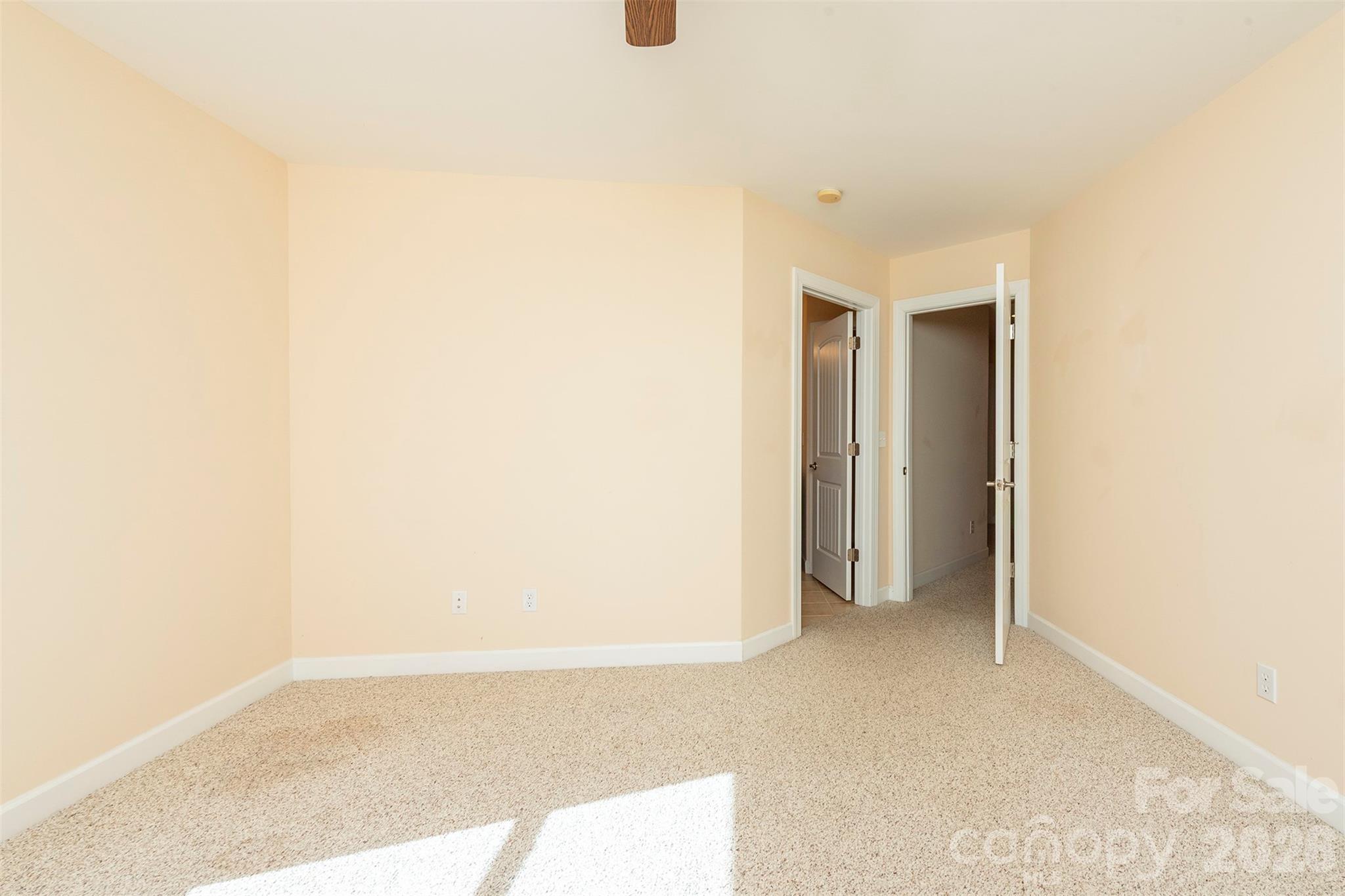 75 Noble Road — Fairview