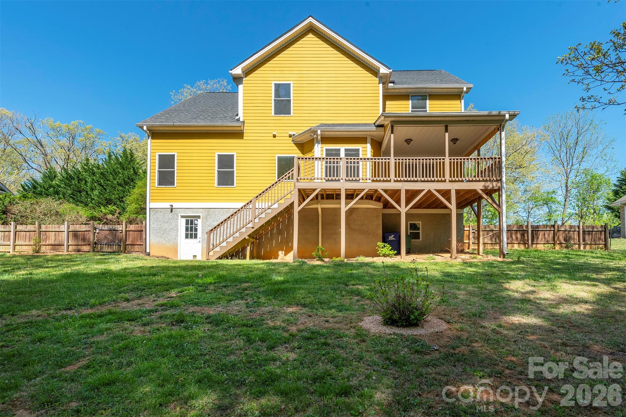 75 Noble Road — Fairview