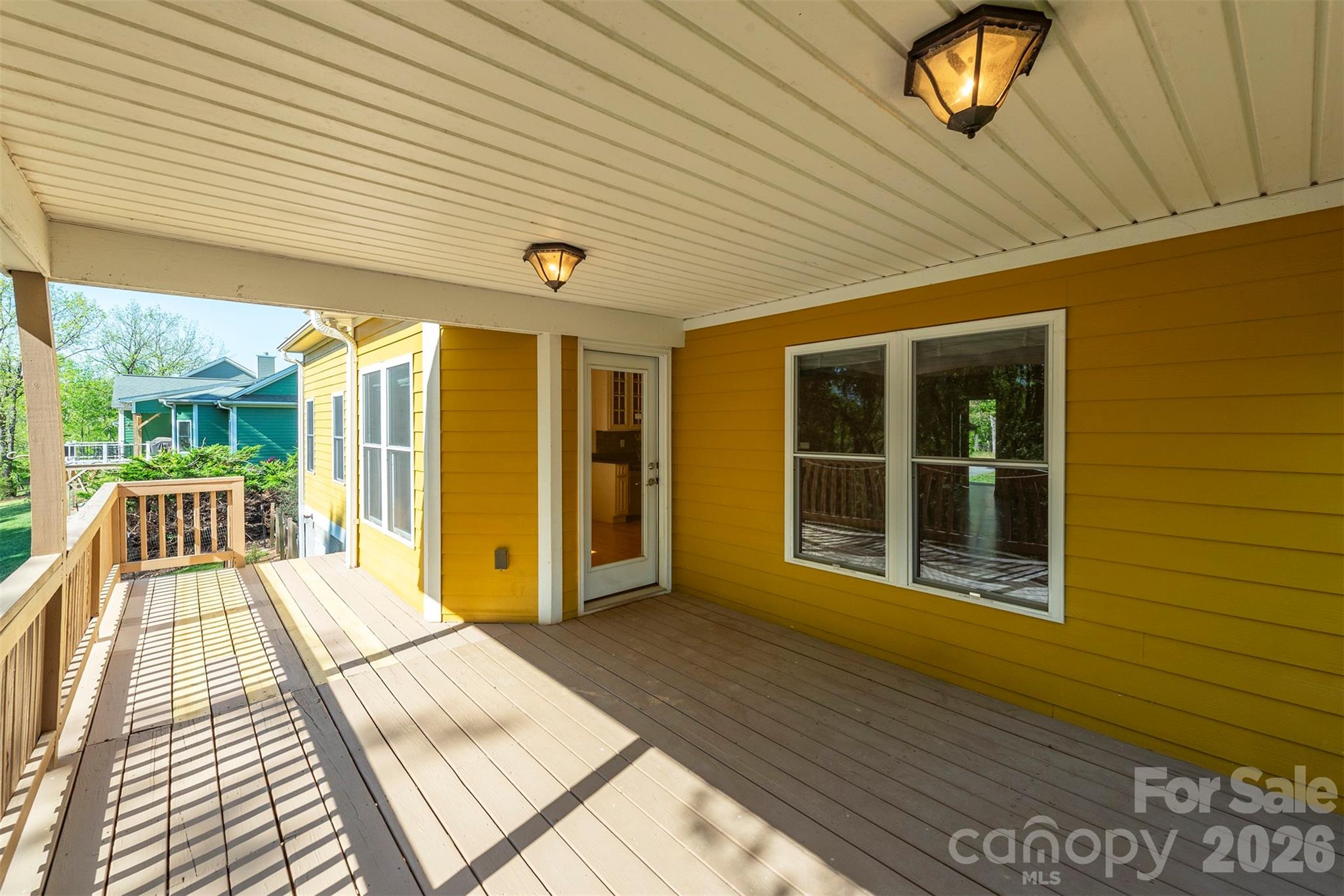75 Noble Road — Fairview