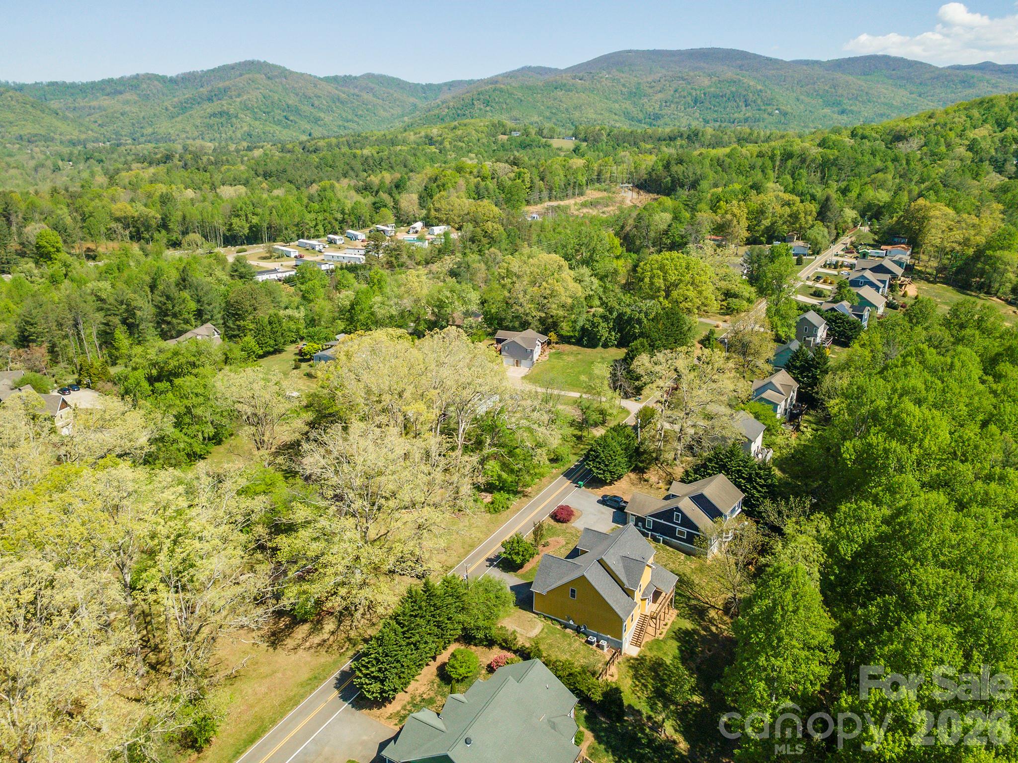 75 Noble Road — Fairview