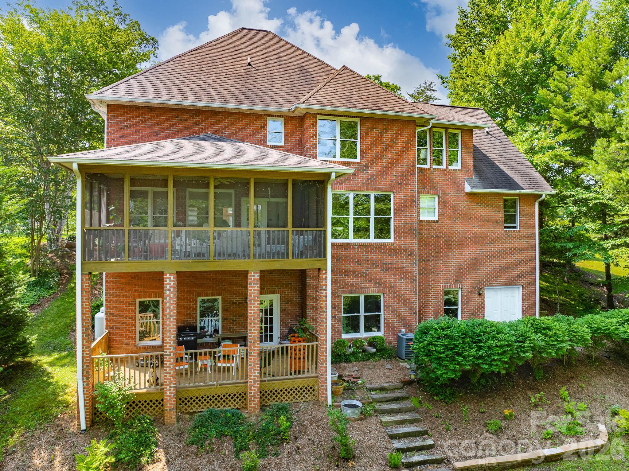 357 Lentz Landing Lane — Nebo