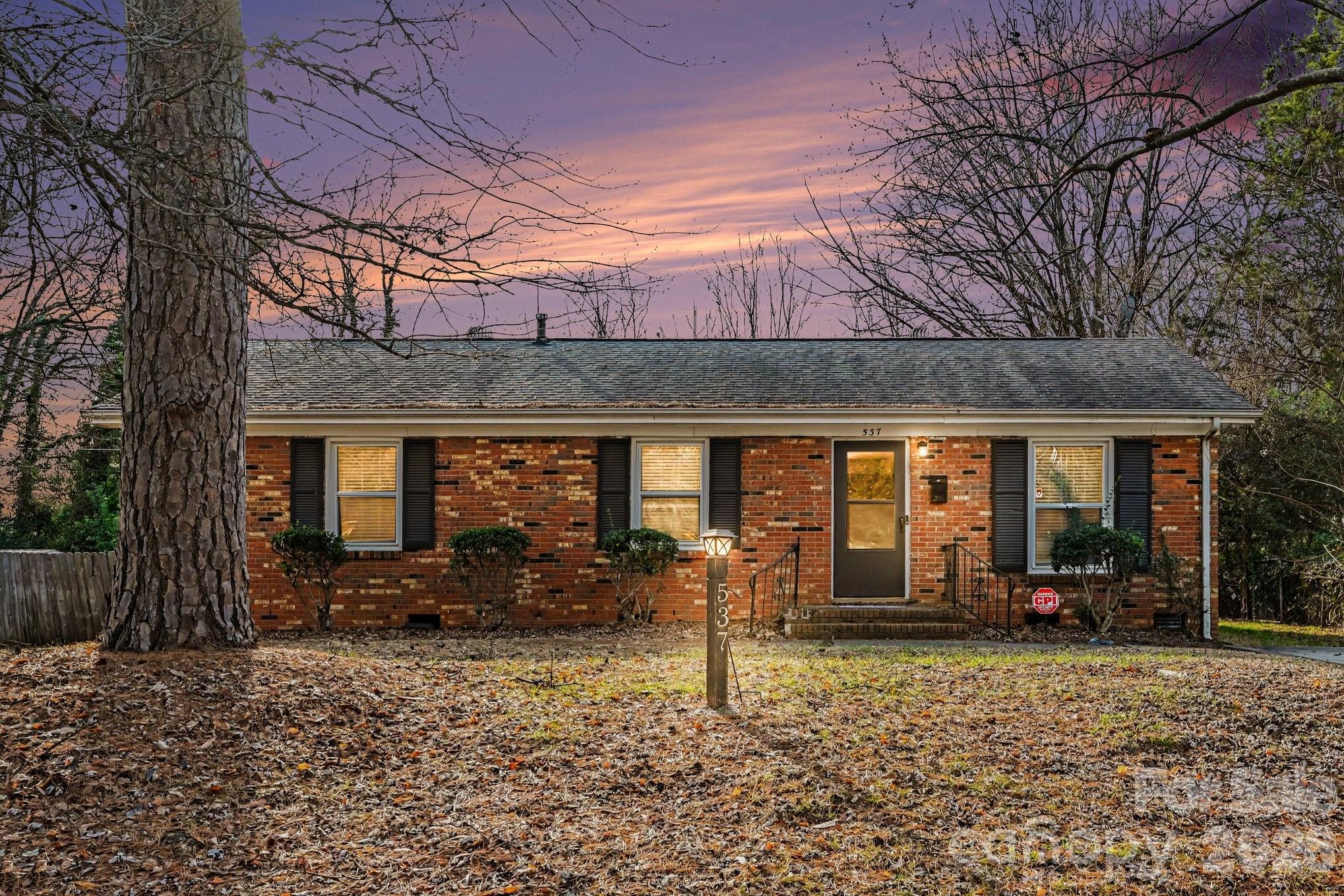 537 Kentbrook Drive — Charlotte