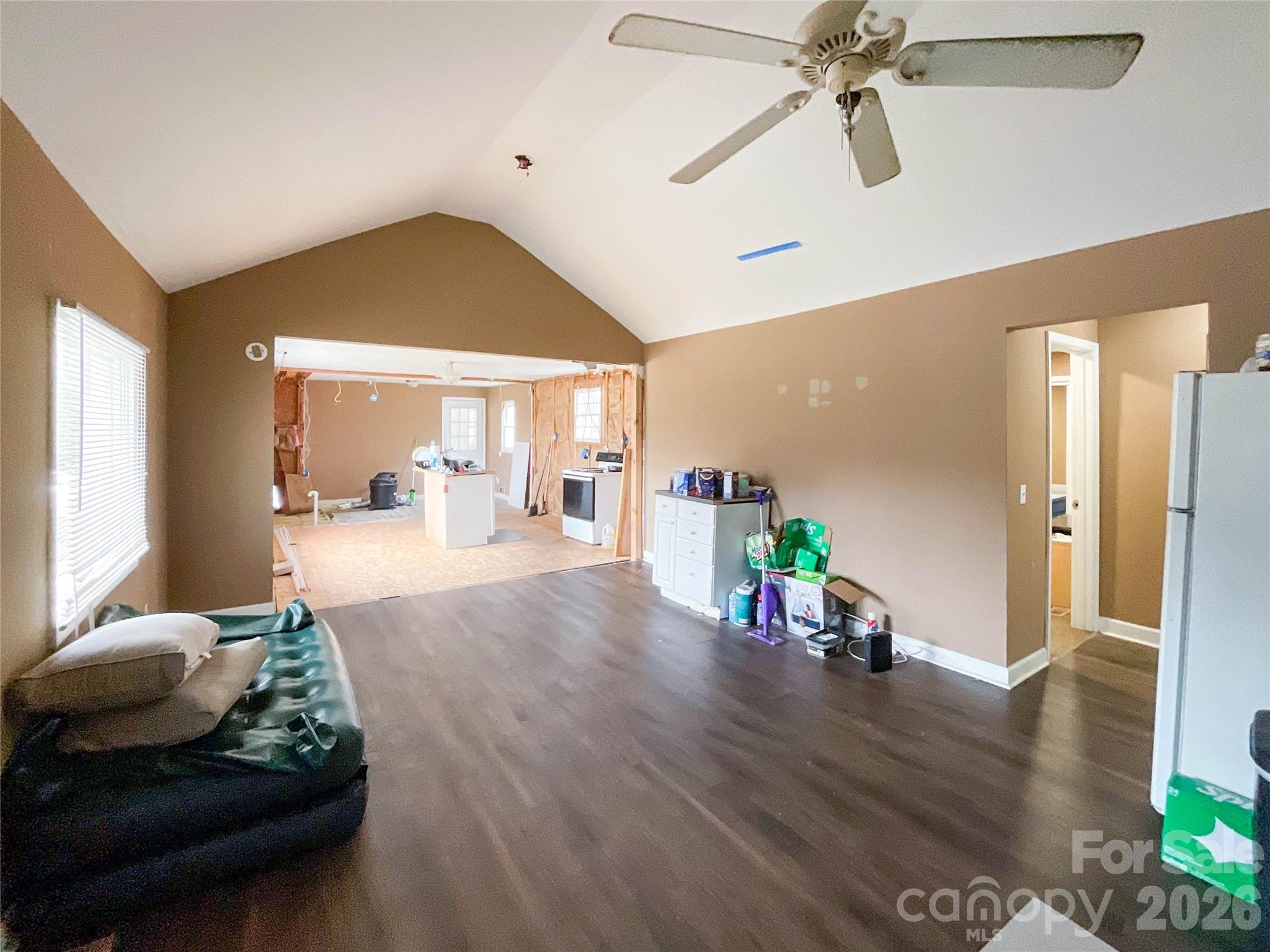 5978 Gold Mine Highway — Kershaw