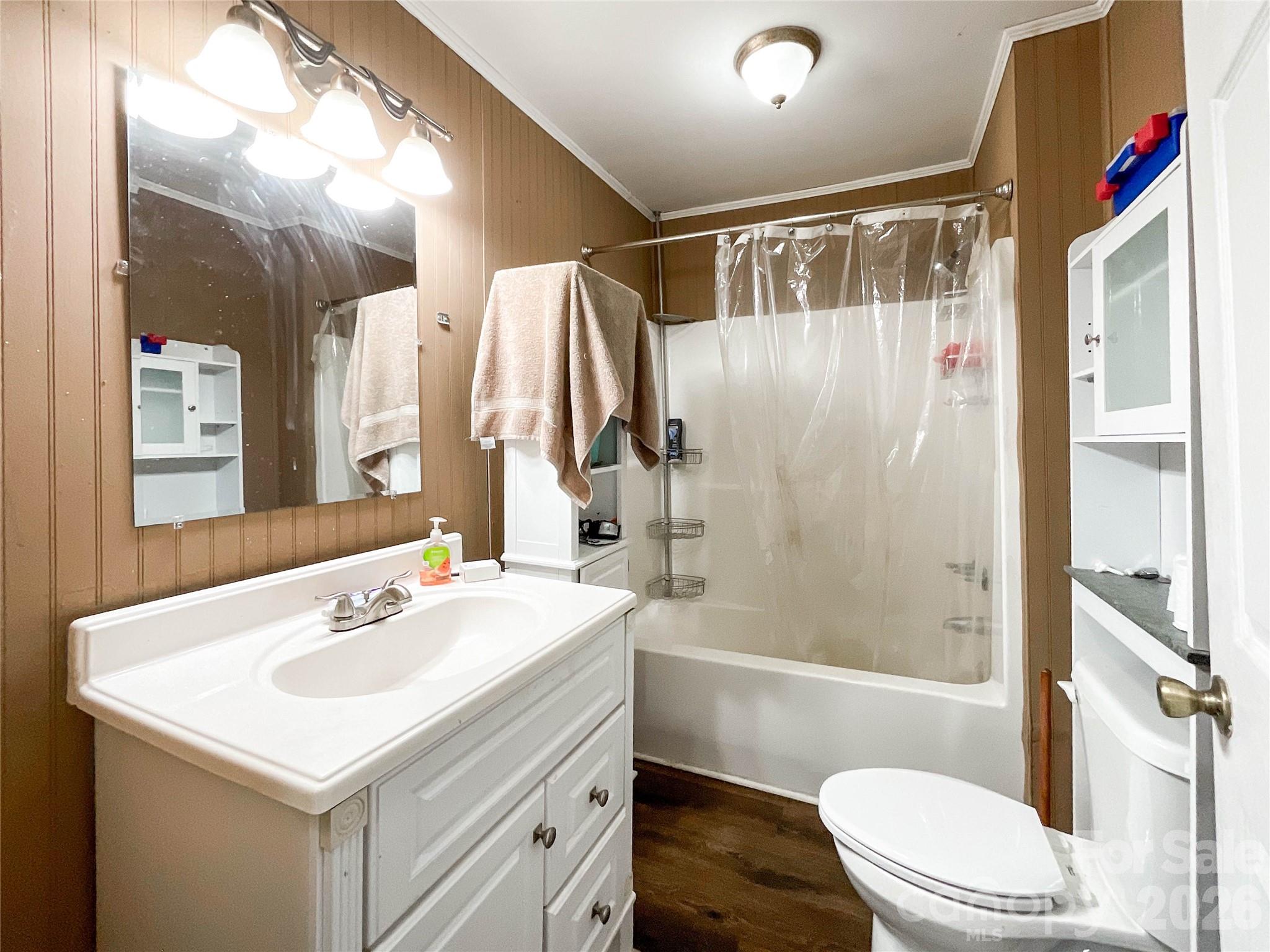 5978 Gold Mine Highway — Kershaw