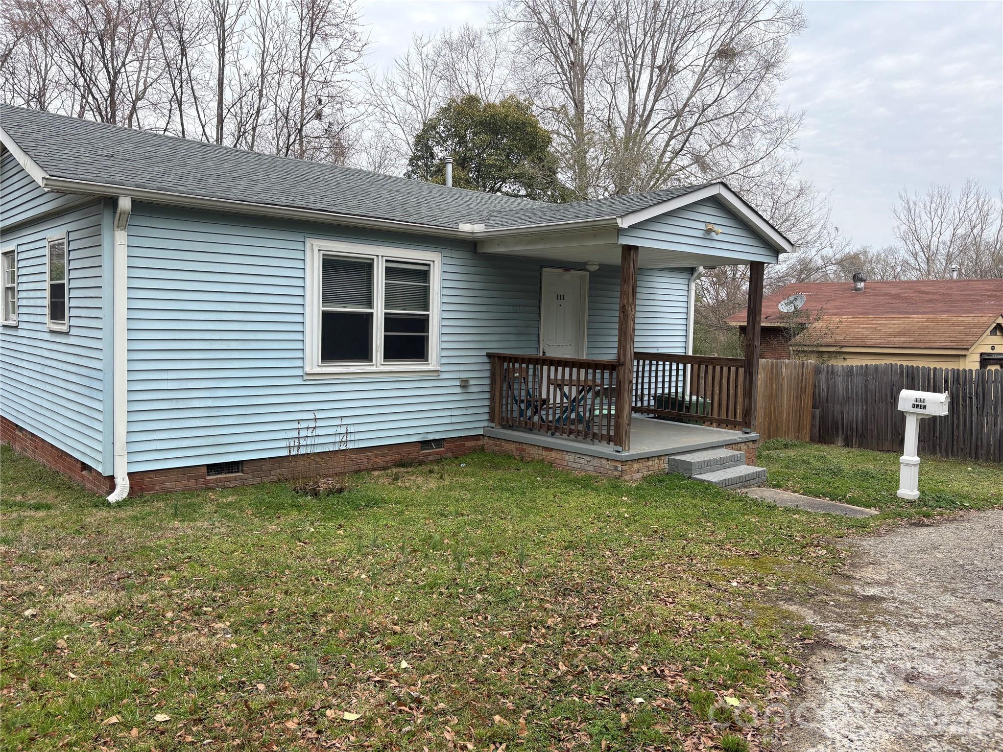 111 Magnolia Lane — Lancaster
