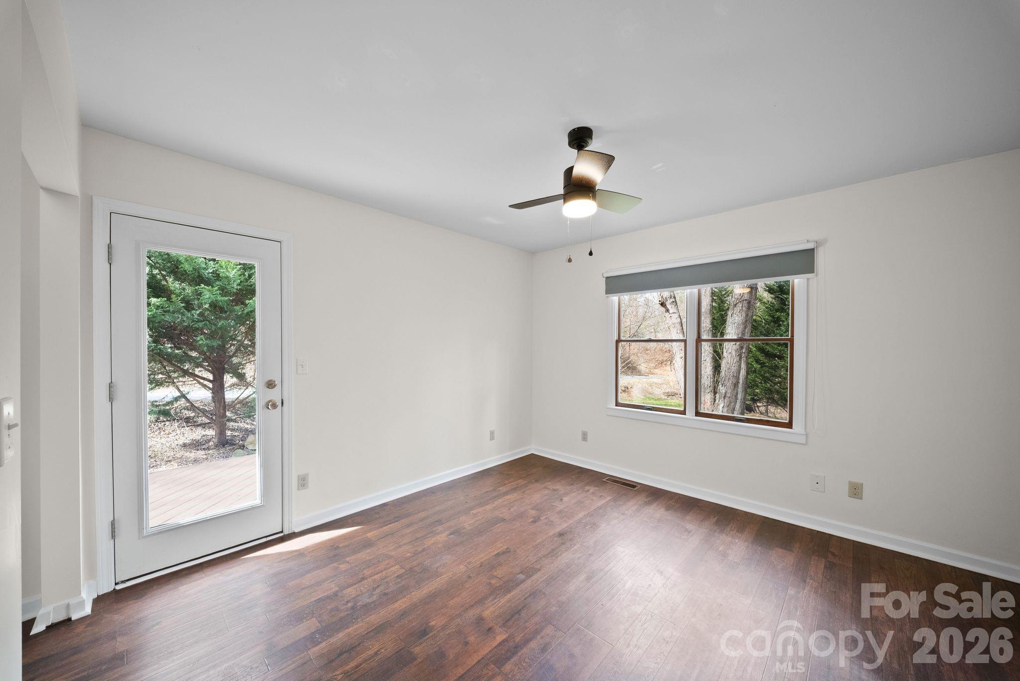 20 Mcdaris Road — Weaverville