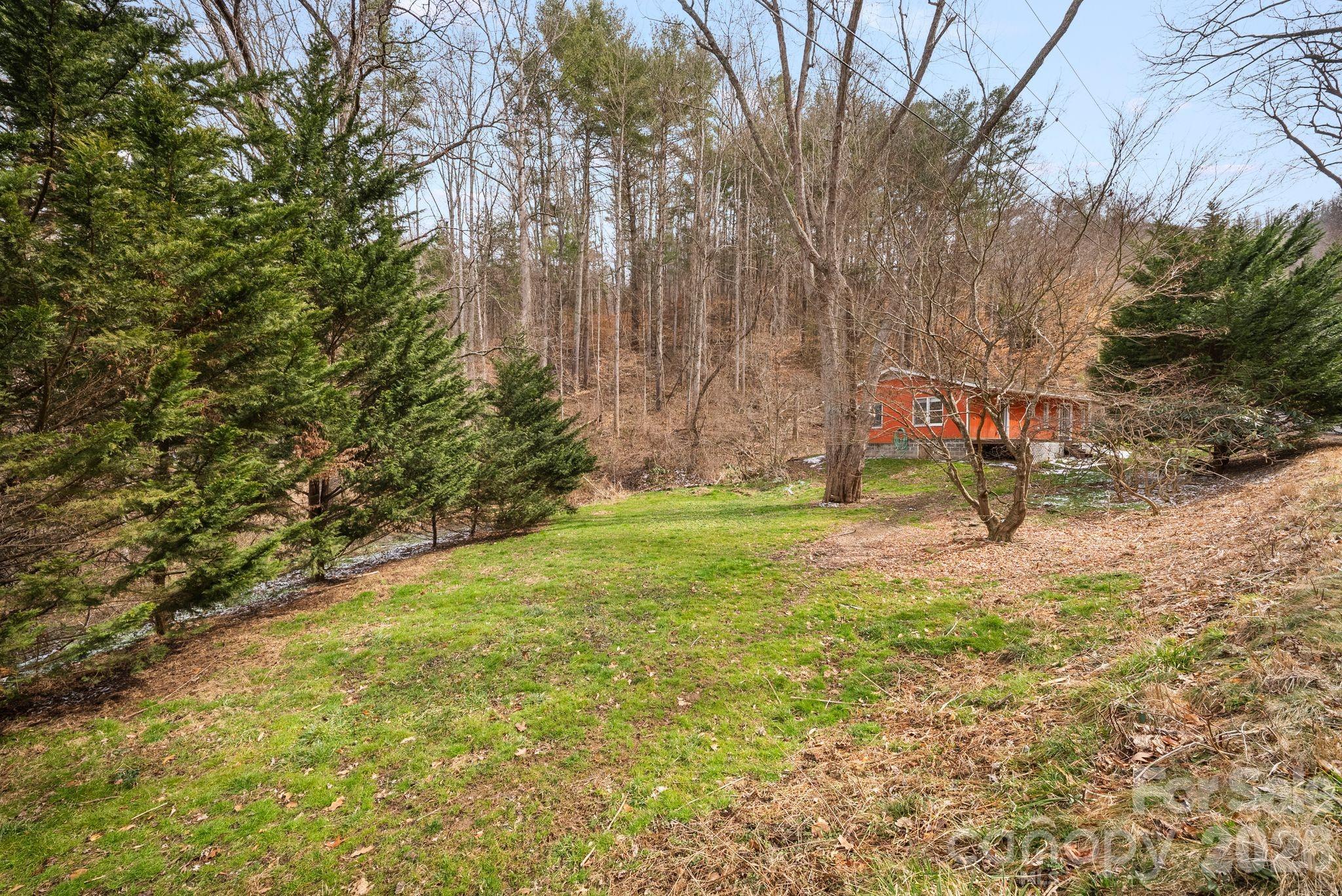 20 Mcdaris Road — Weaverville