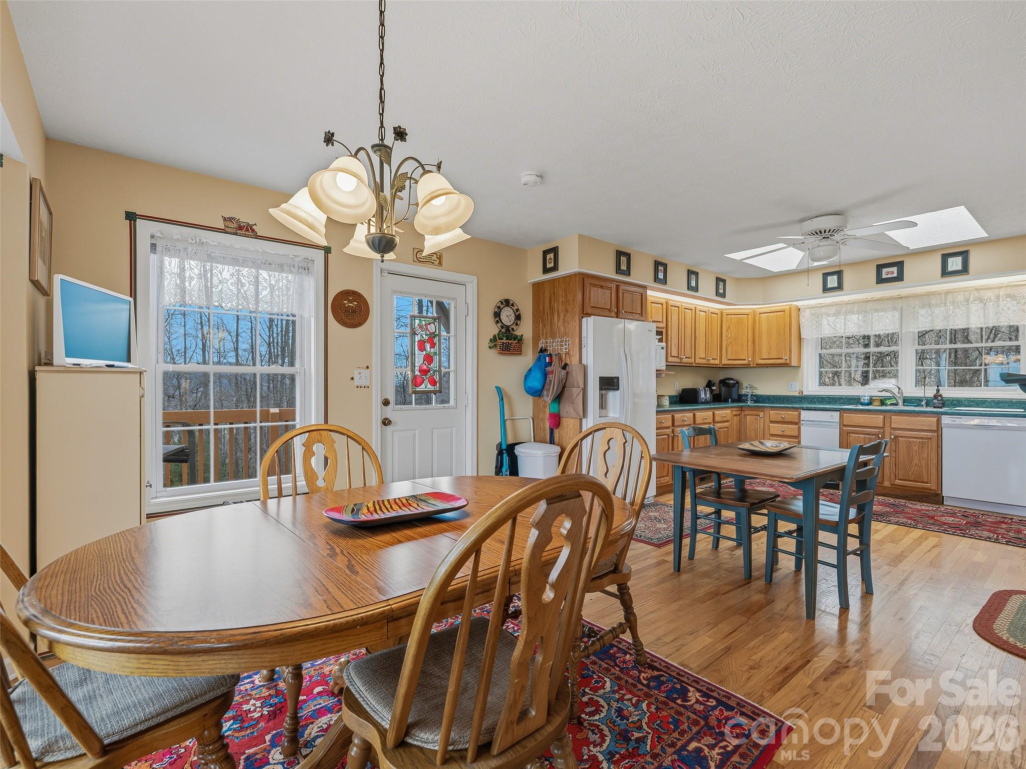 24 Abbey Lane — Hendersonville