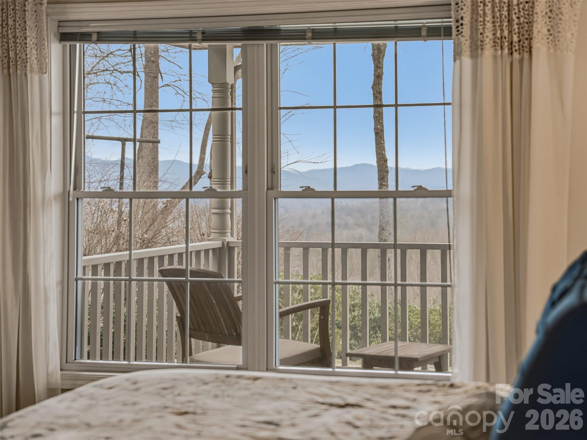 24 Abbey Lane — Hendersonville