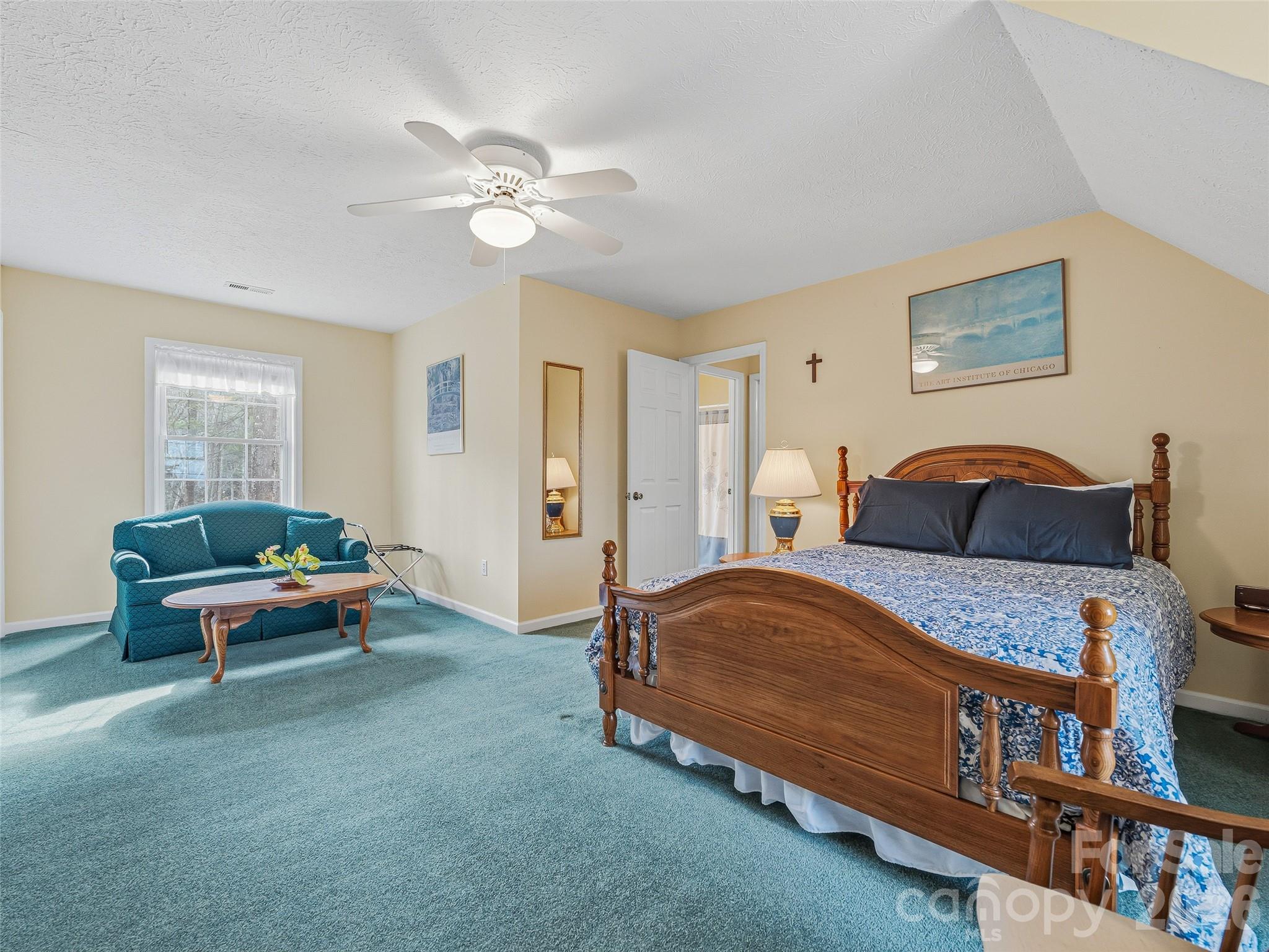 24 Abbey Lane — Hendersonville