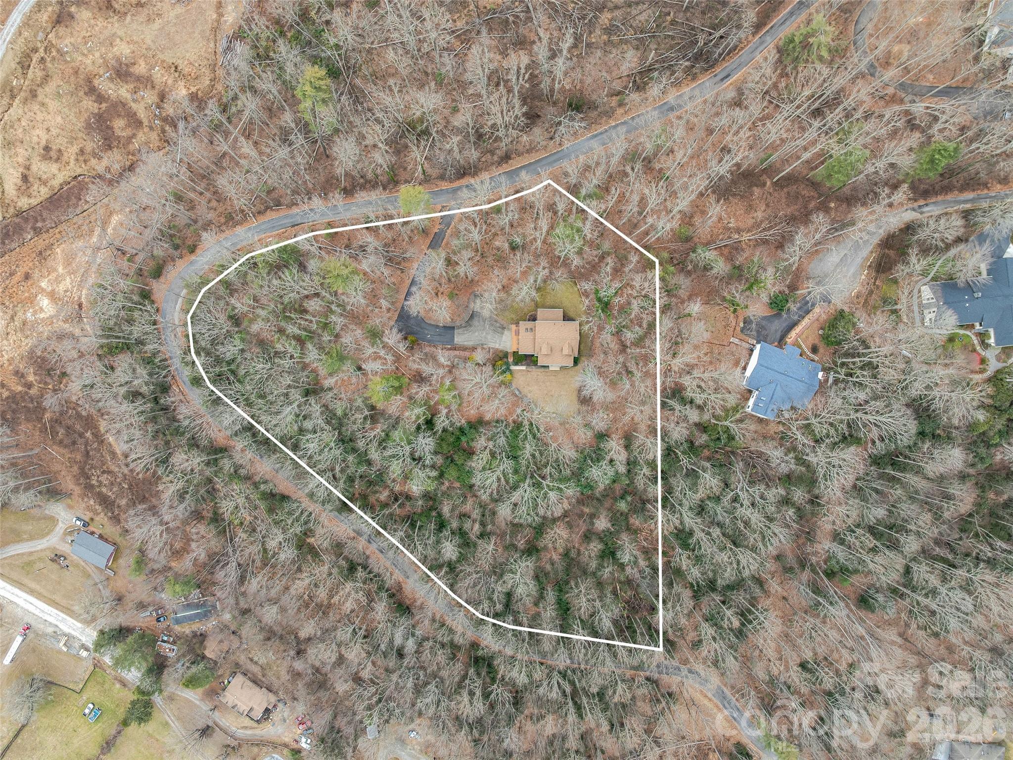 24 Abbey Lane — Hendersonville