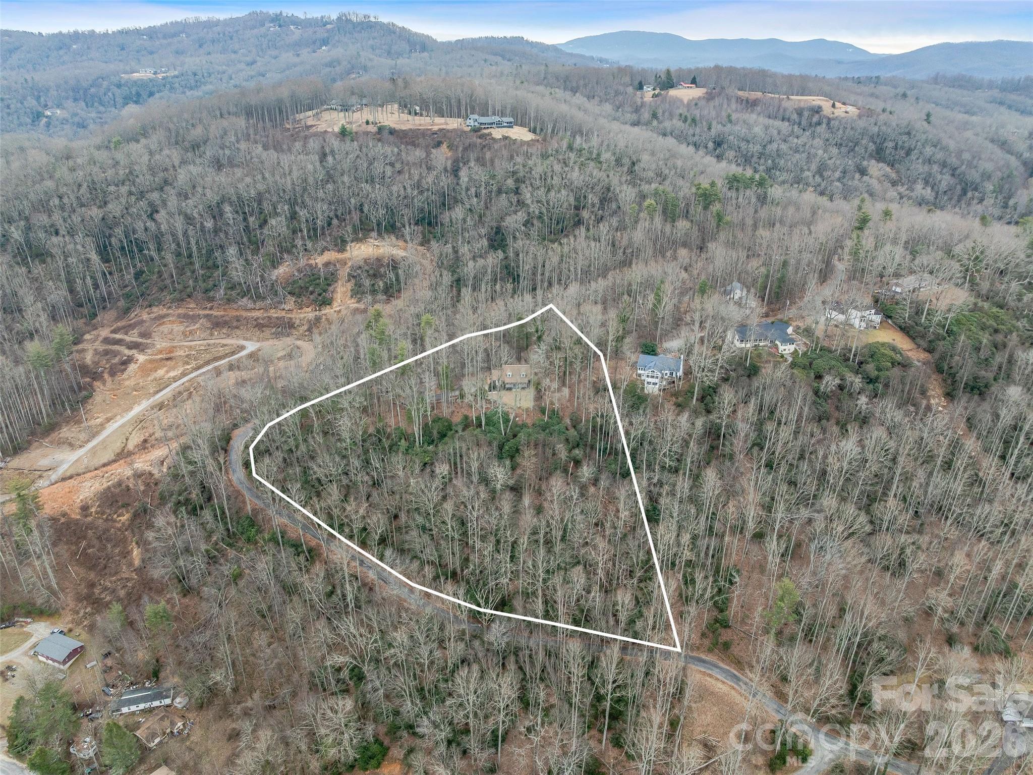 24 Abbey Lane — Hendersonville