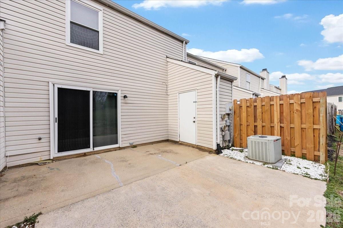 237 Water Oak Drive — Pineville
