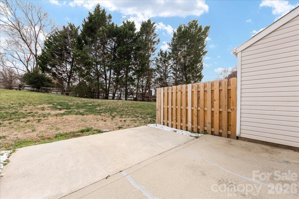 237 Water Oak Drive — Pineville