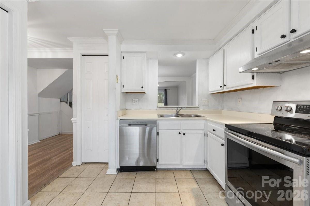 237 Water Oak Drive — Pineville