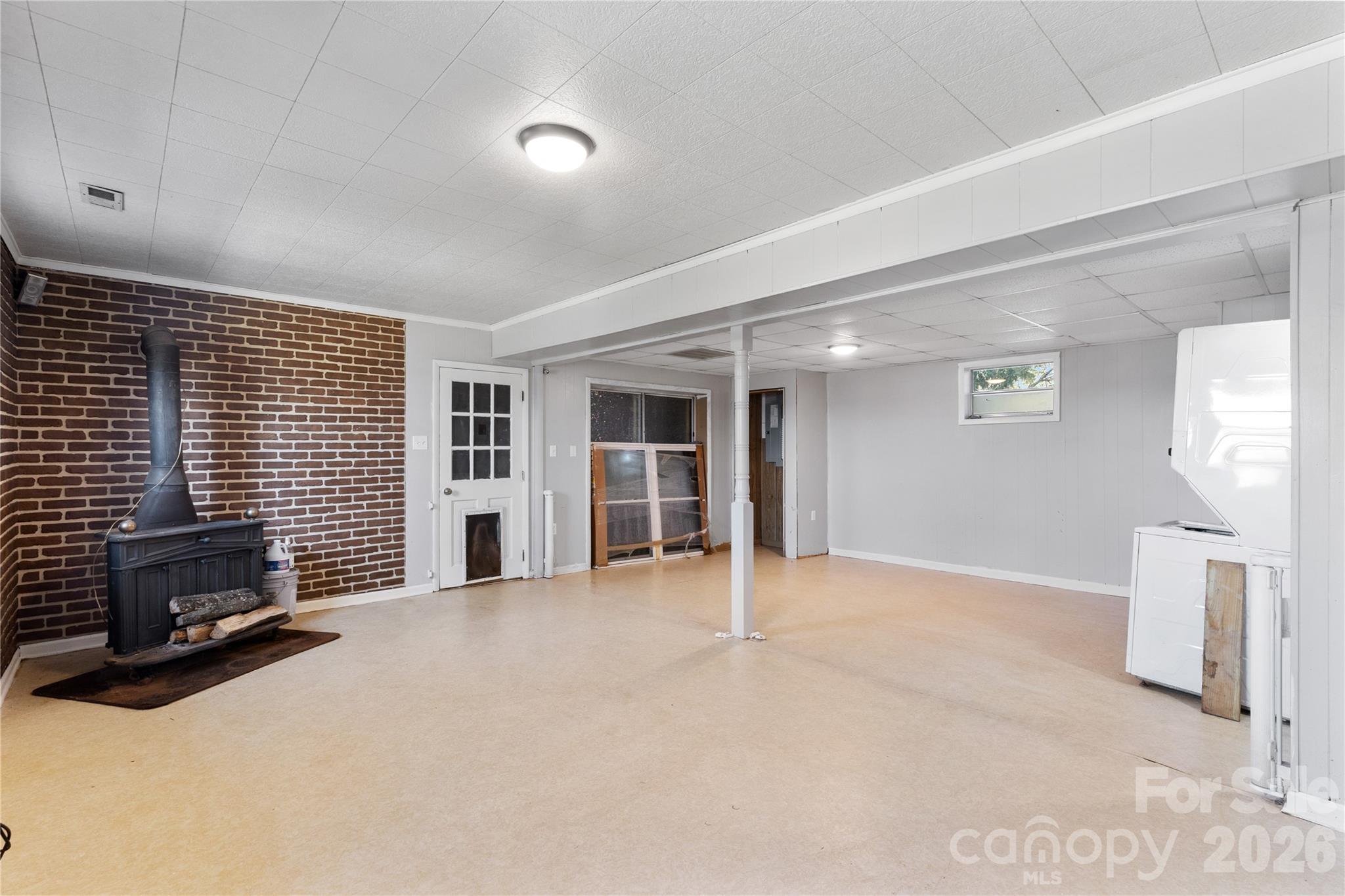 335 Yachtsman Drive — Salisbury