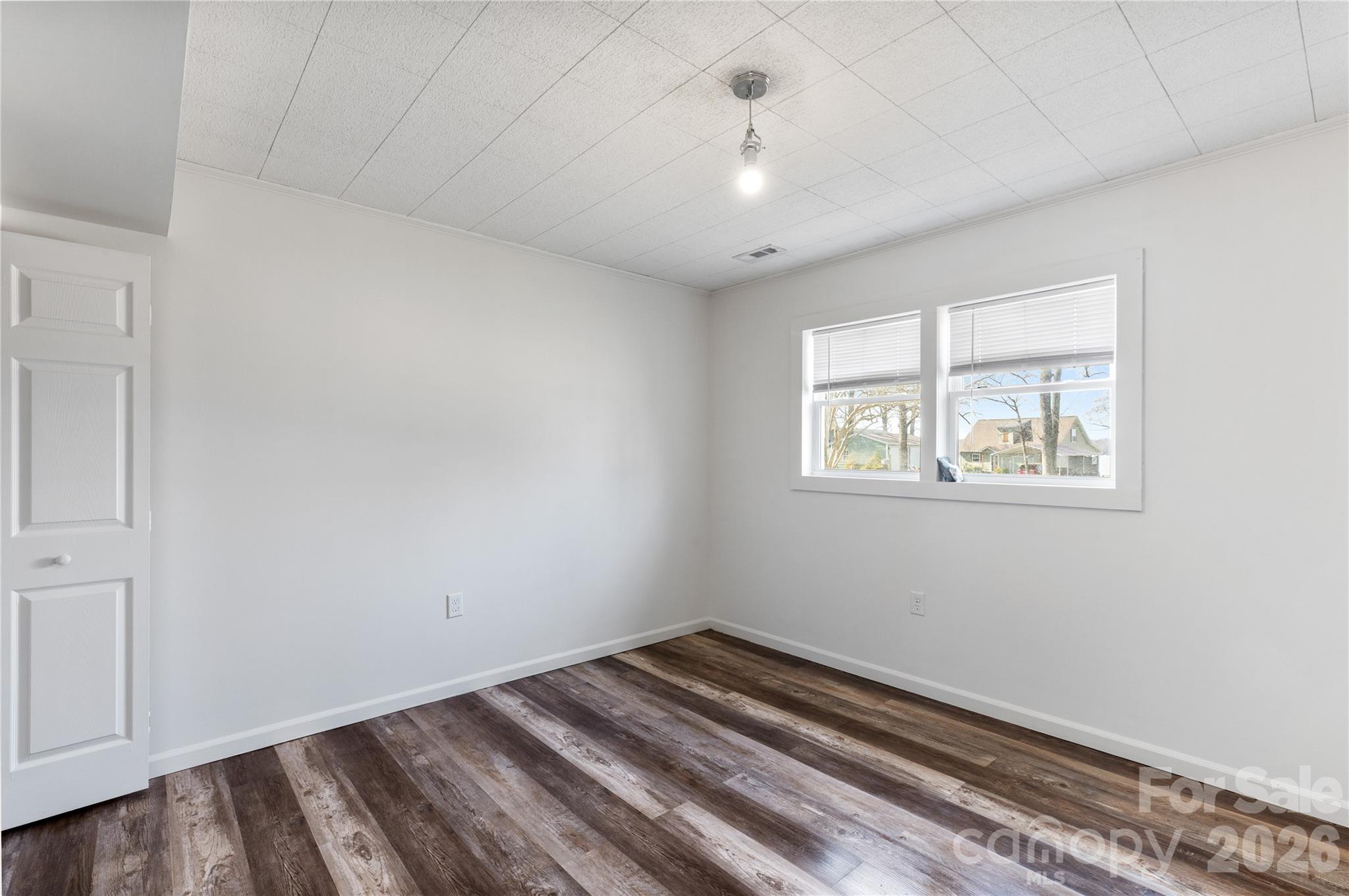 335 Yachtsman Drive — Salisbury