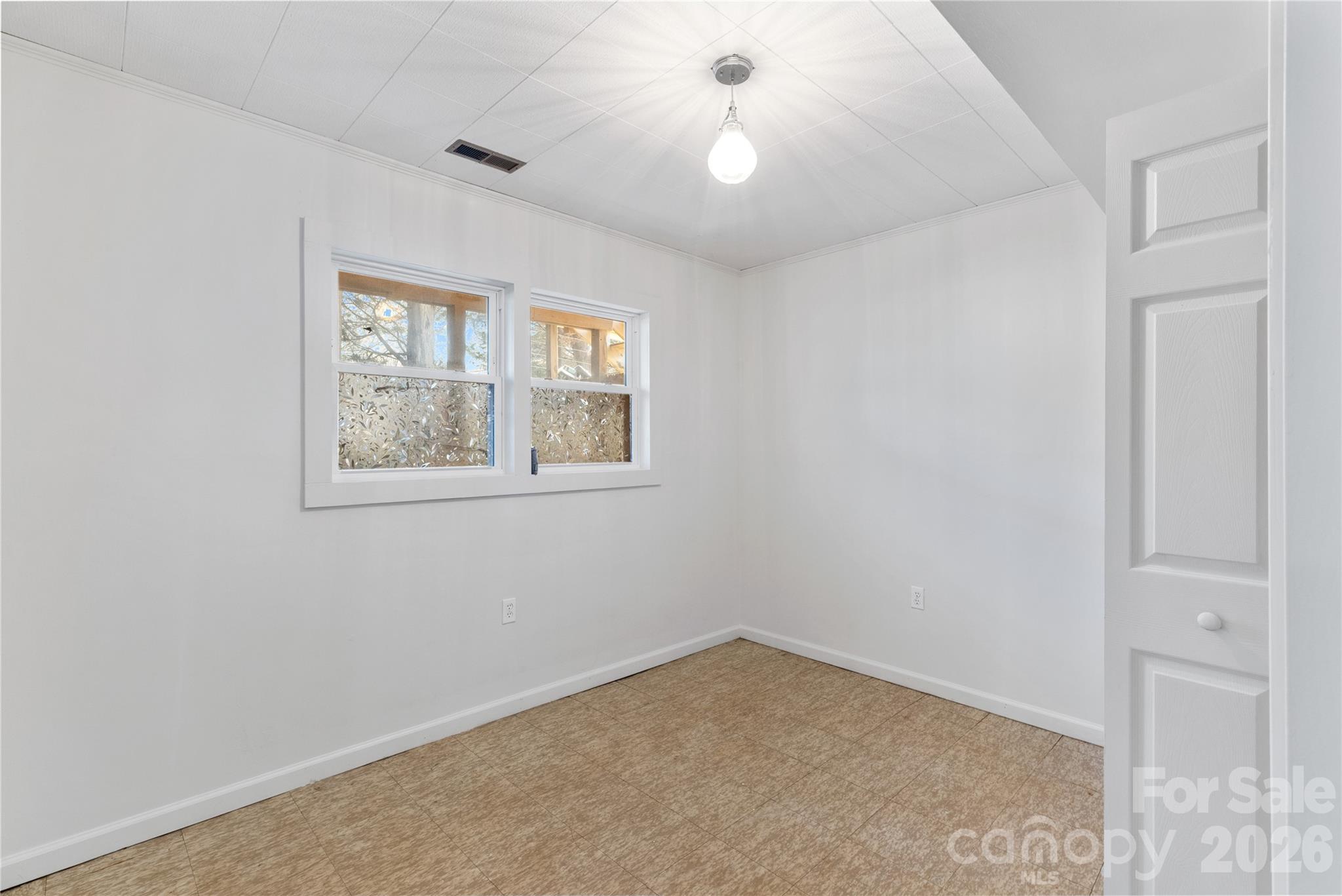 335 Yachtsman Drive — Salisbury