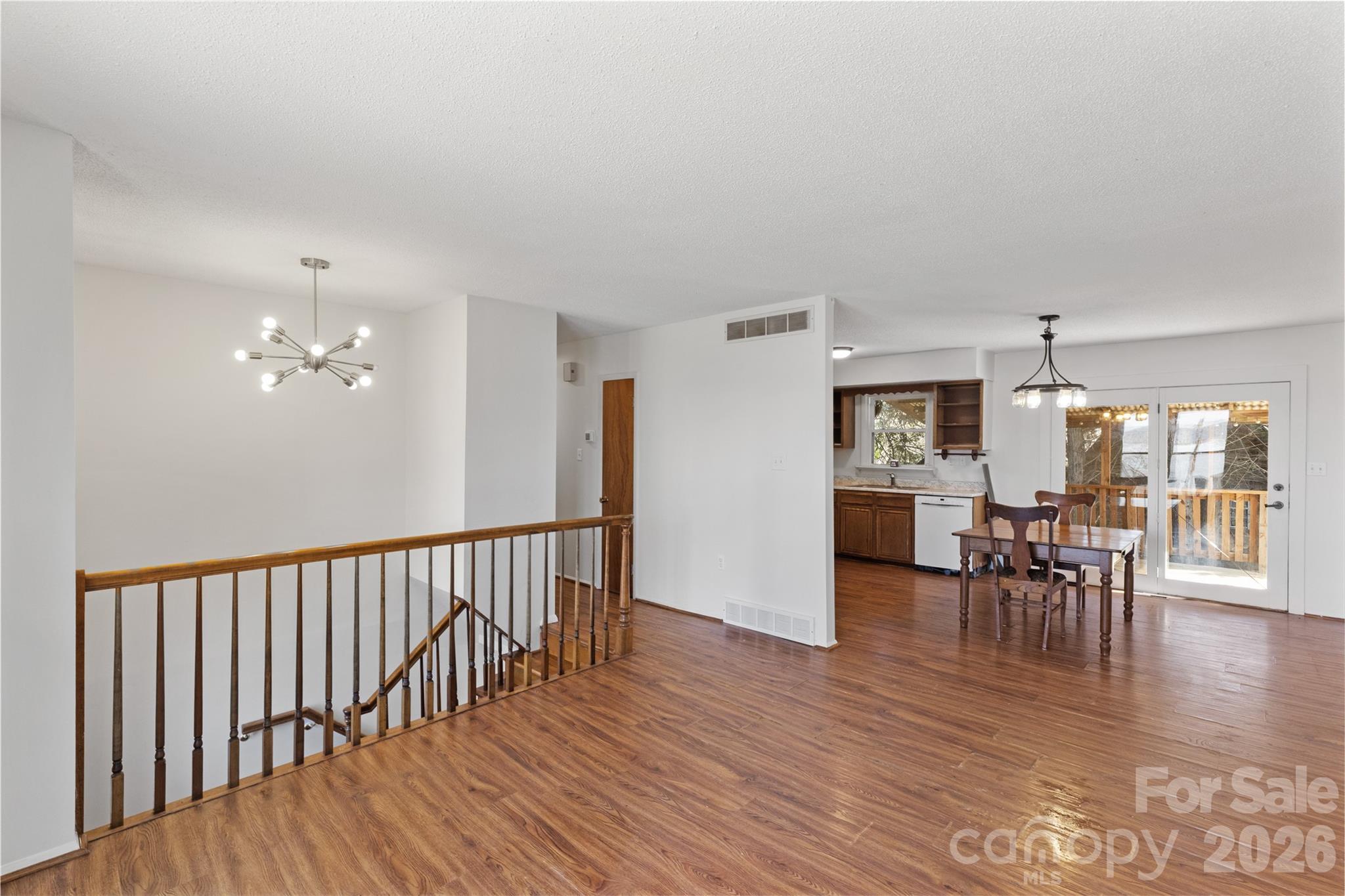 335 Yachtsman Drive — Salisbury