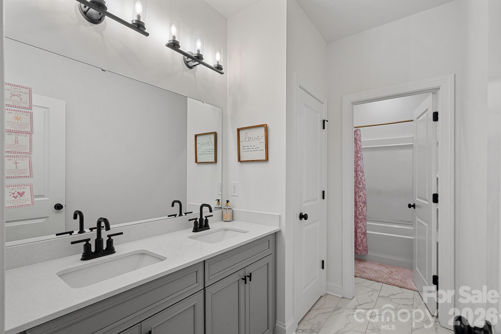 8604 Bridgegate Drive — Huntersville