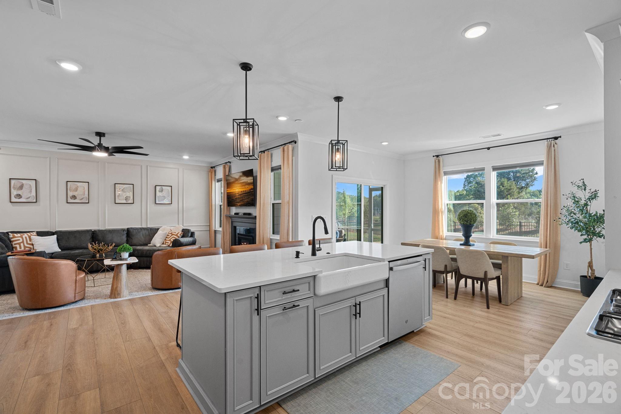 8604 Bridgegate Drive — Huntersville