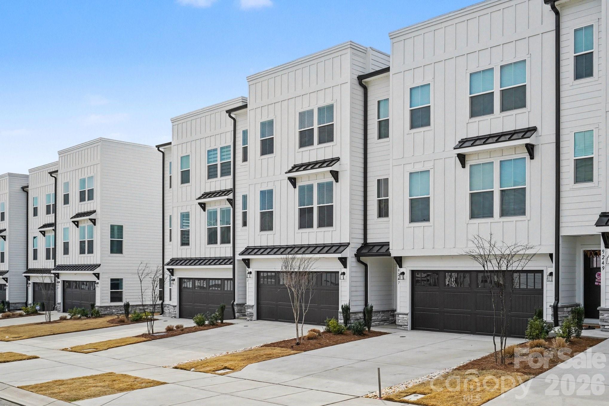 9245 DELANCEY Lane NW — Concord
