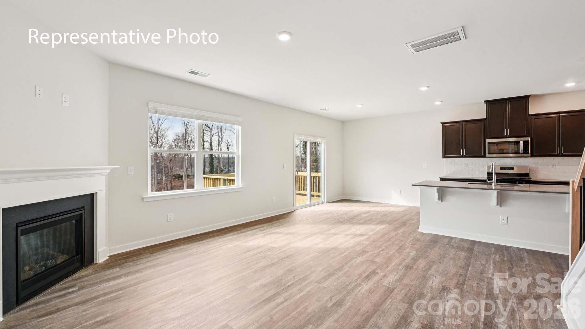 5616 Pamplona Way — Charlotte