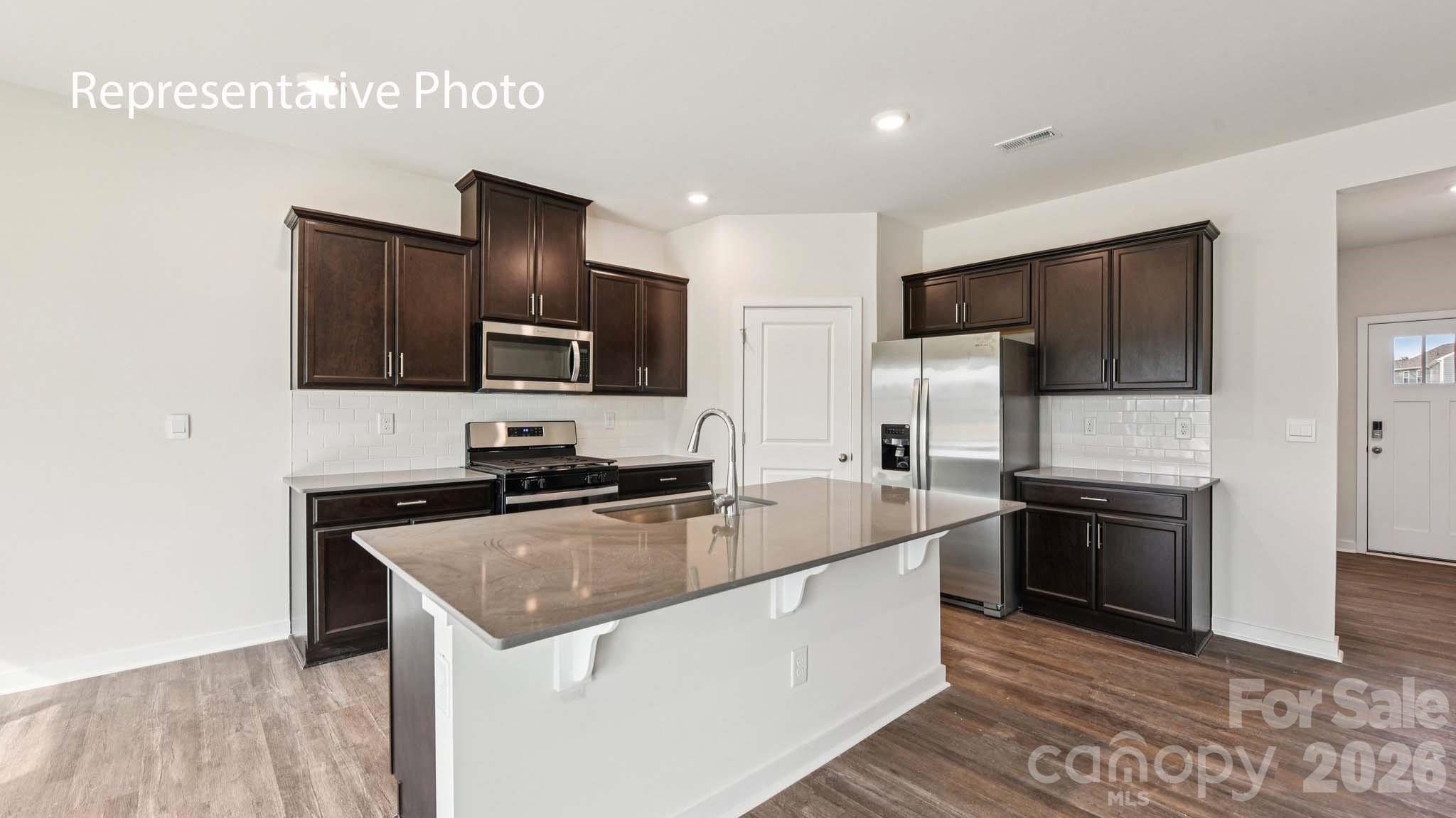 5616 Pamplona Way — Charlotte