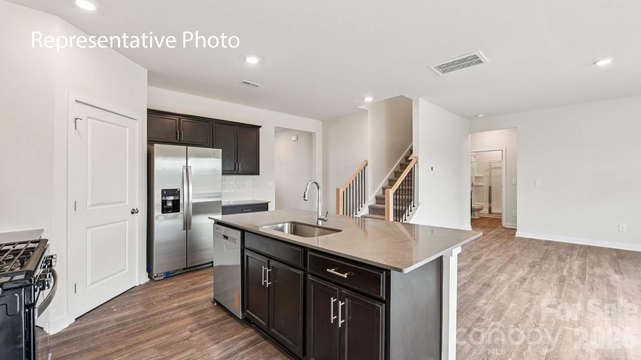 5616 Pamplona Way — Charlotte