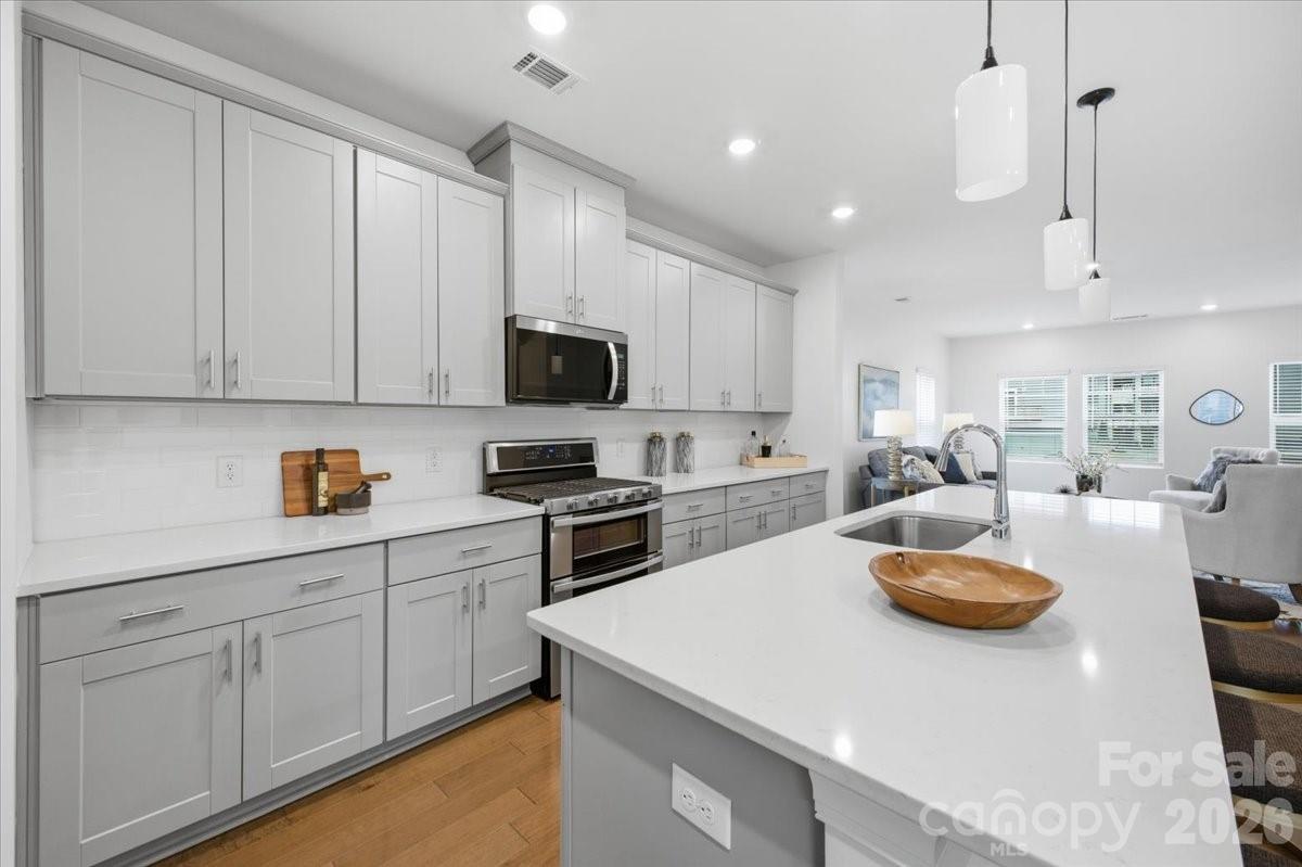 3004 Hovenweep Alley — Charlotte