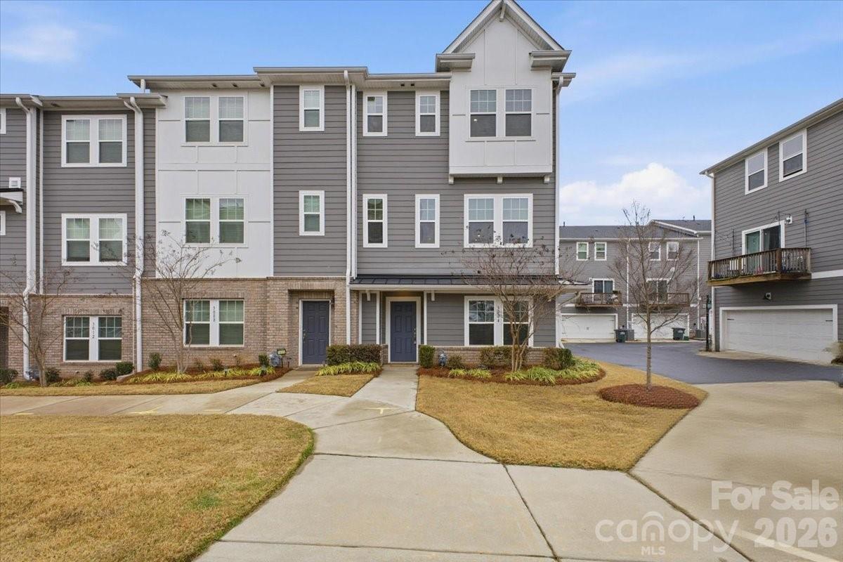 3004 Hovenweep Alley — Charlotte