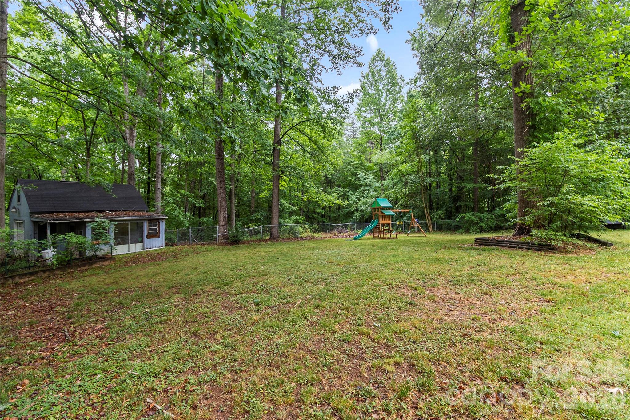 132 Lismark Drive — Mooresville