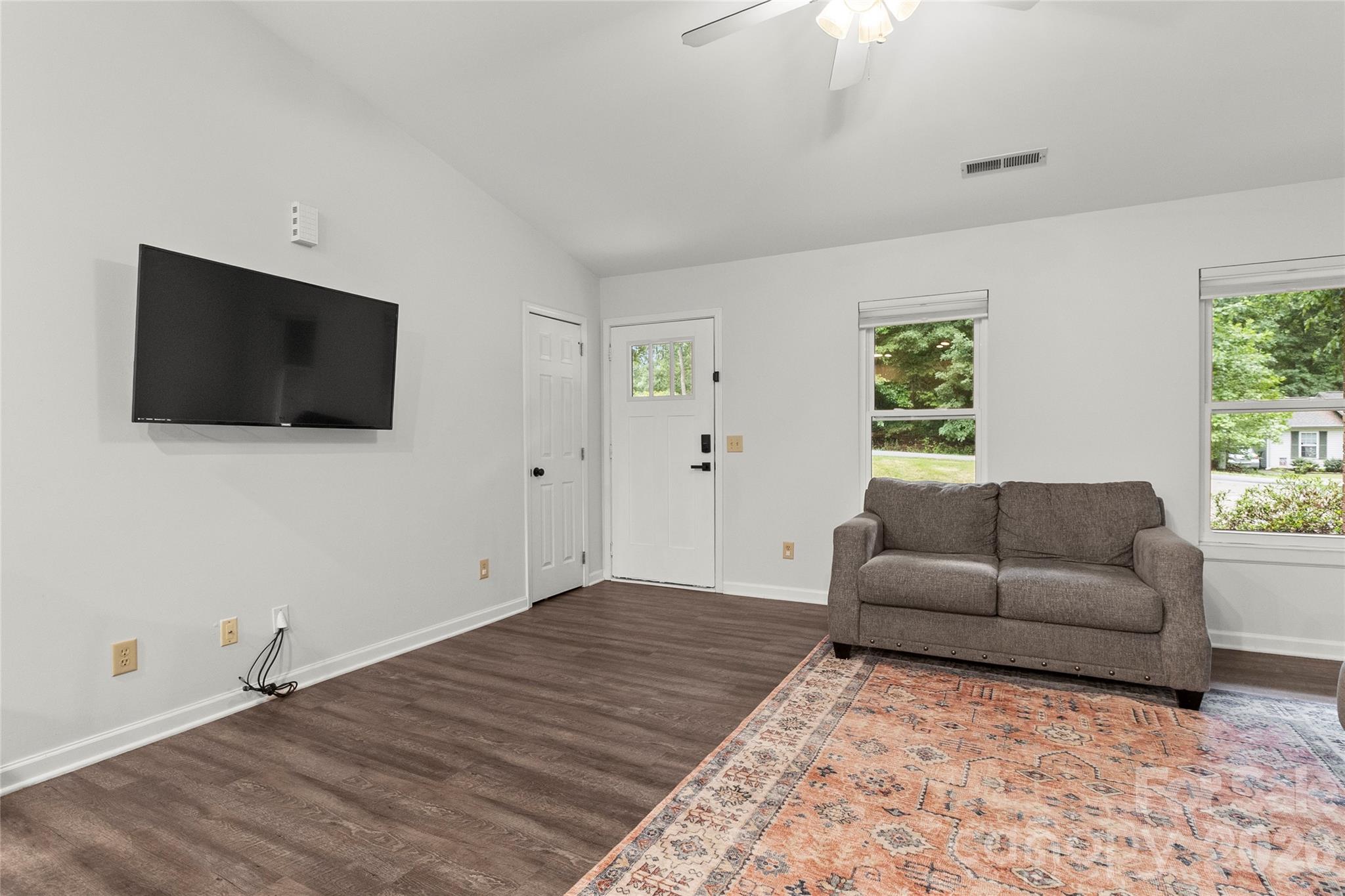 132 Lismark Drive — Mooresville