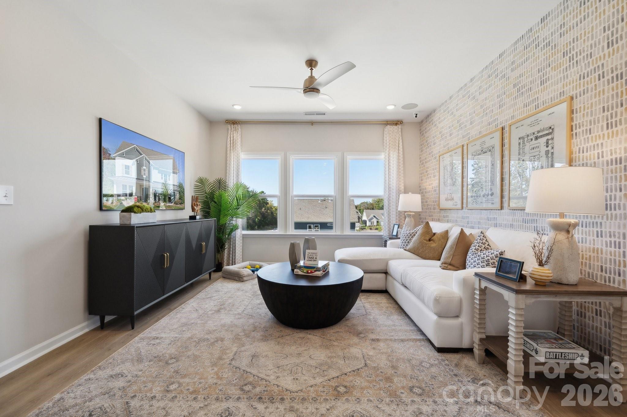 5044 Duval Circle — Tega Cay