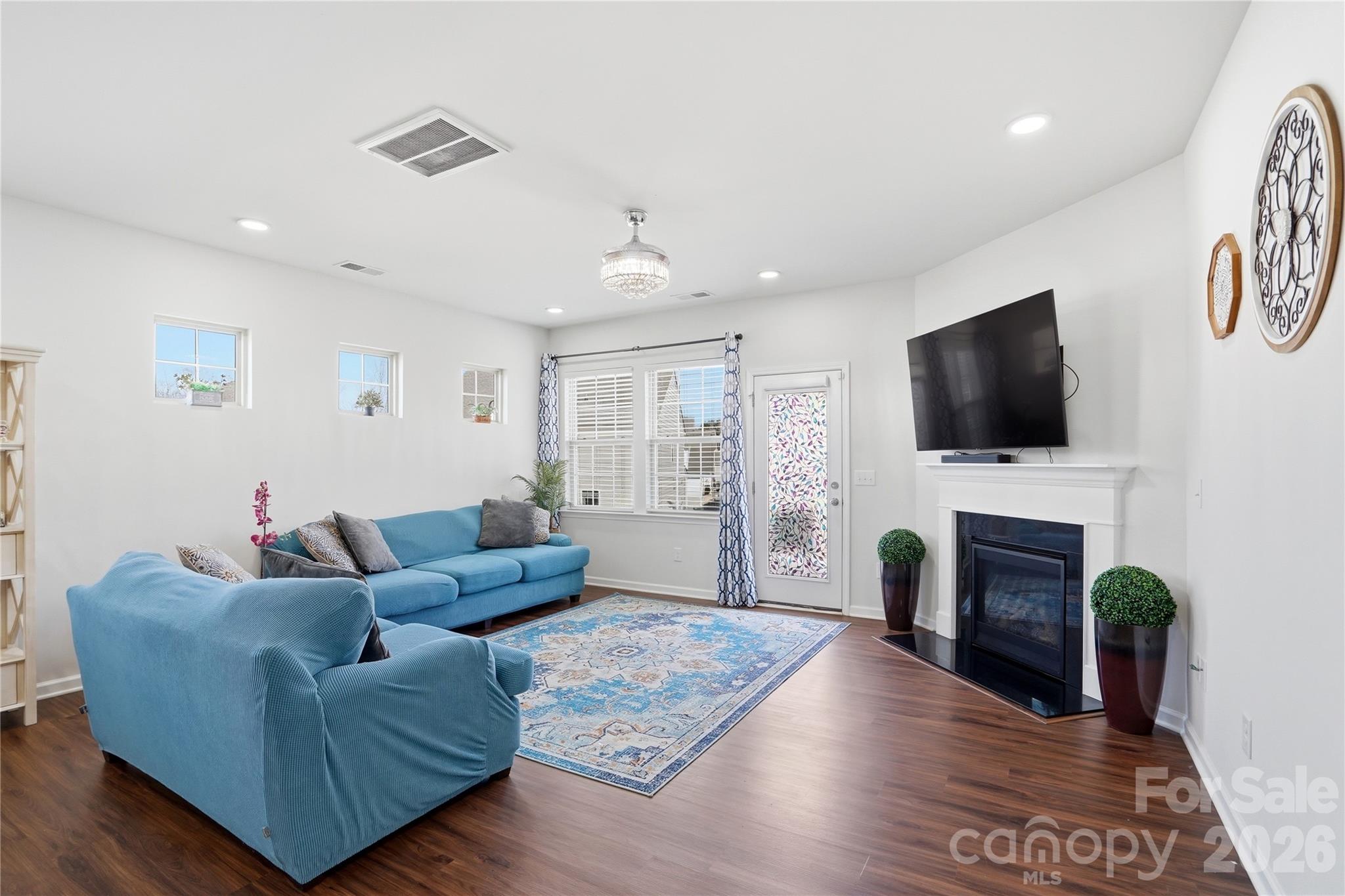1838 Grove Park Lane — Tega Cay