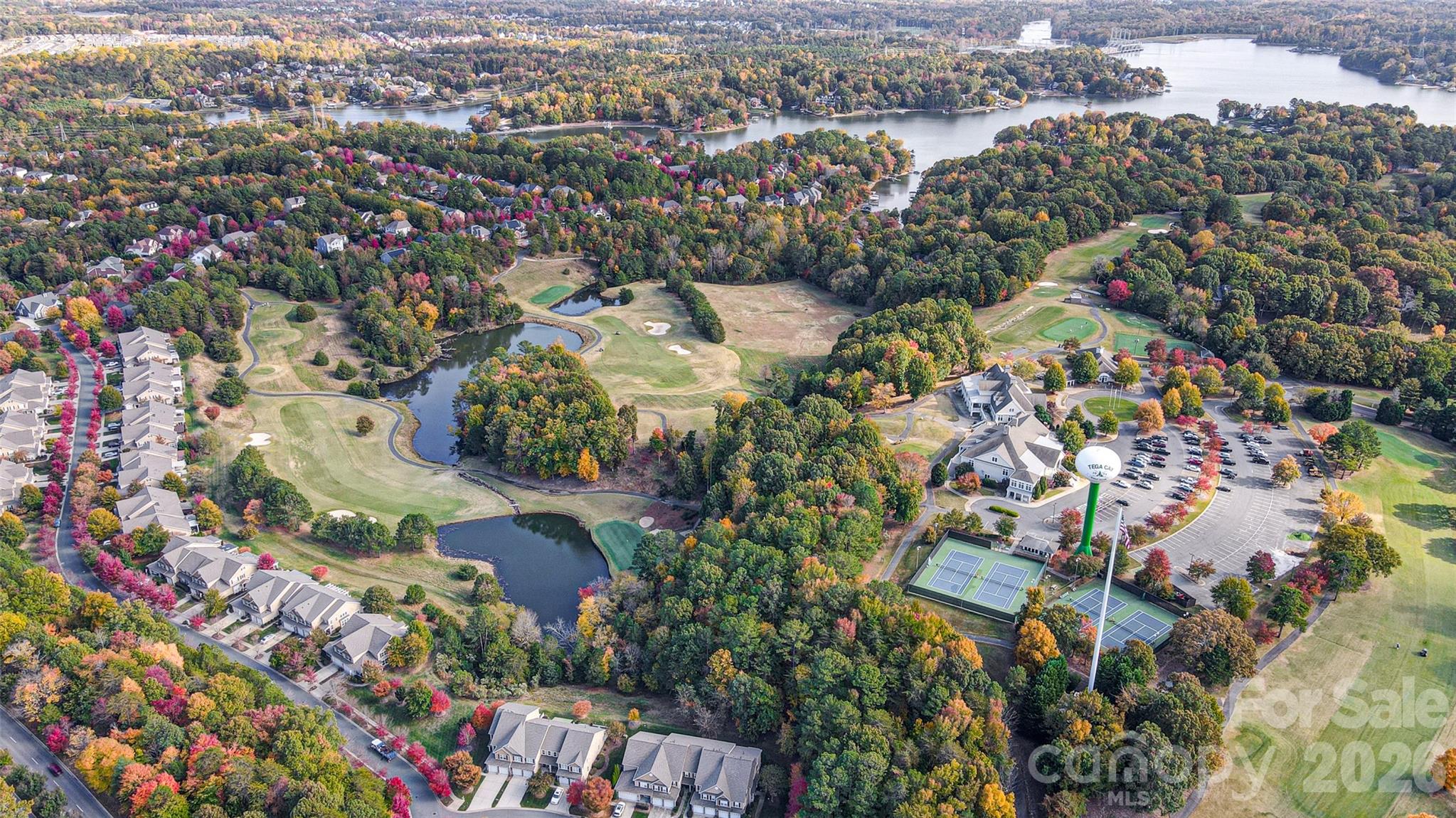 1838 Grove Park Lane — Tega Cay