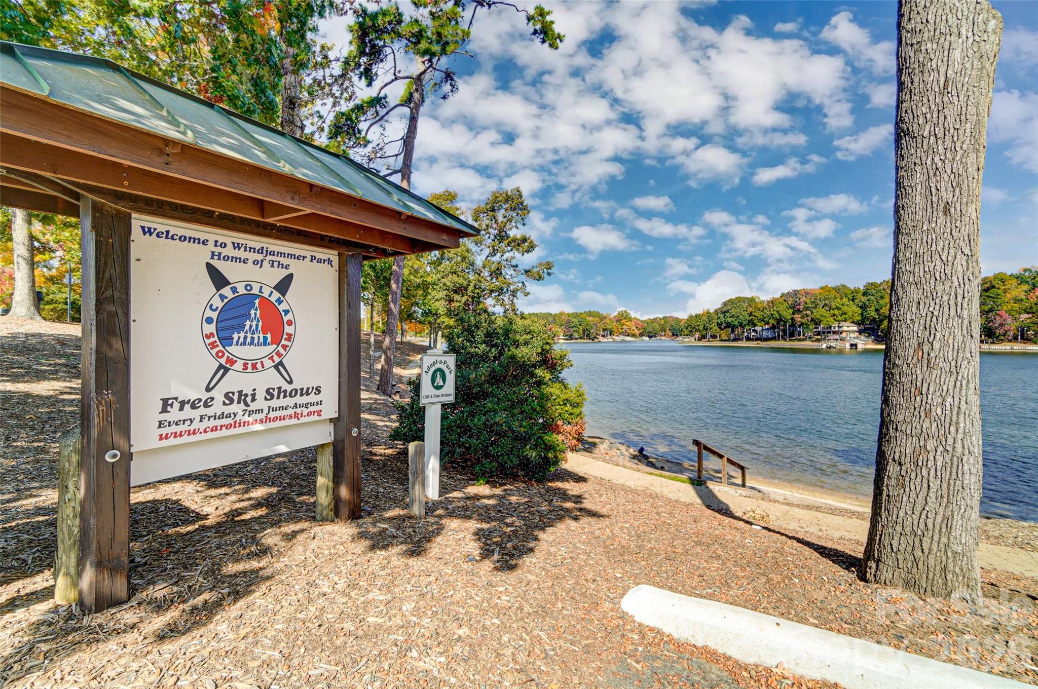 1838 Grove Park Lane — Tega Cay