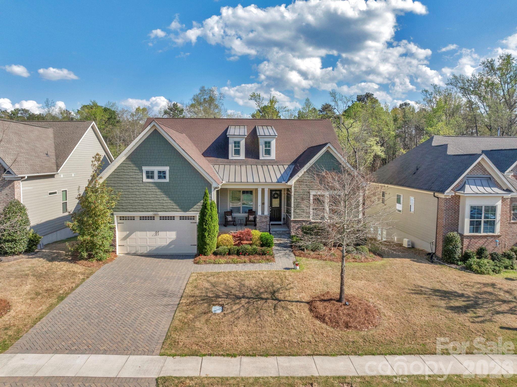 16414 Cozy Cove Road — Charlotte
